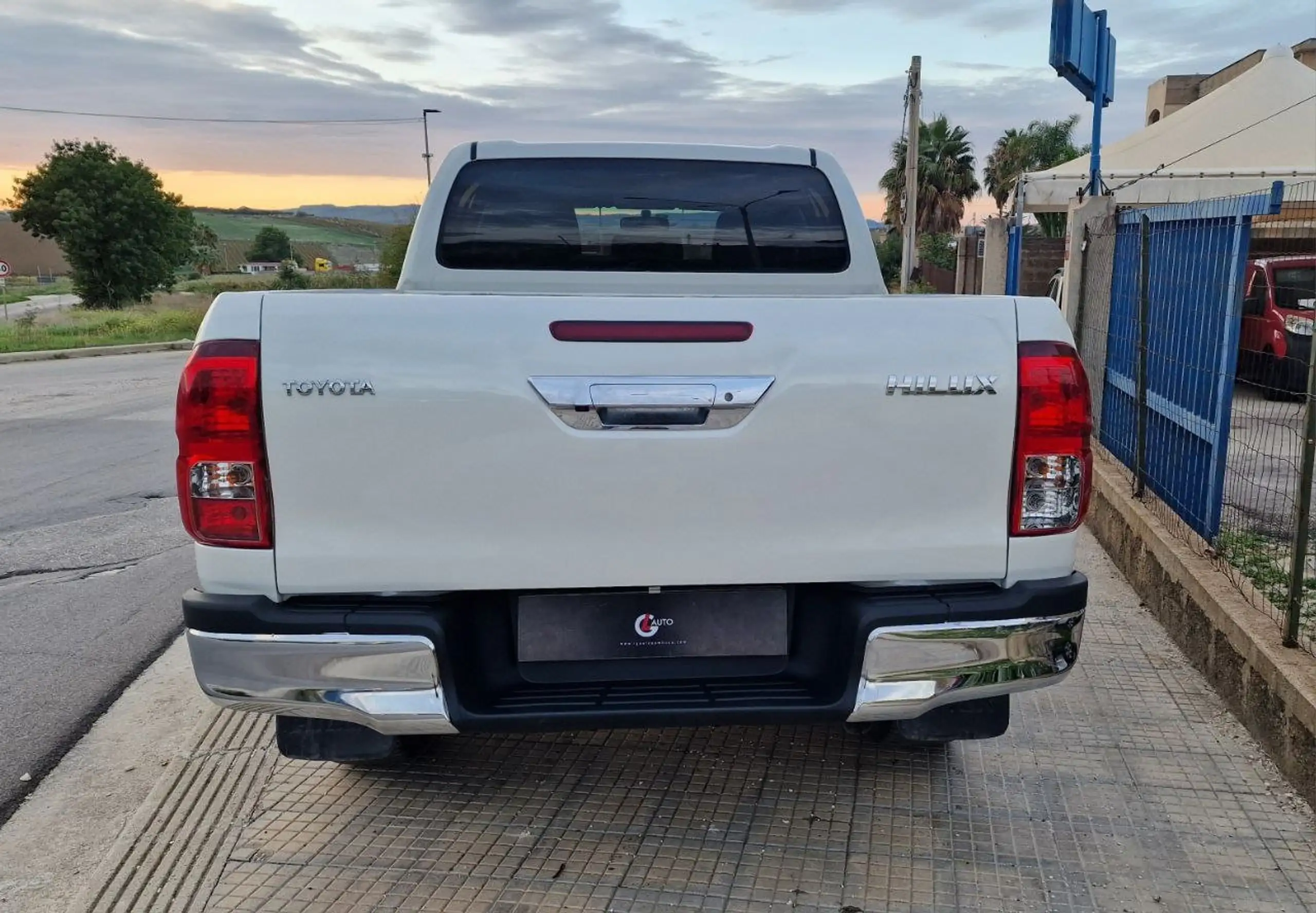 Toyota - Hilux