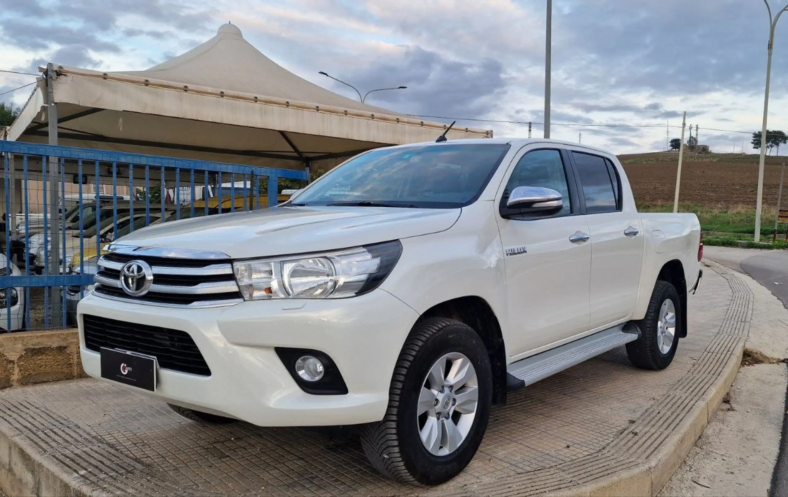 Toyota - Hilux