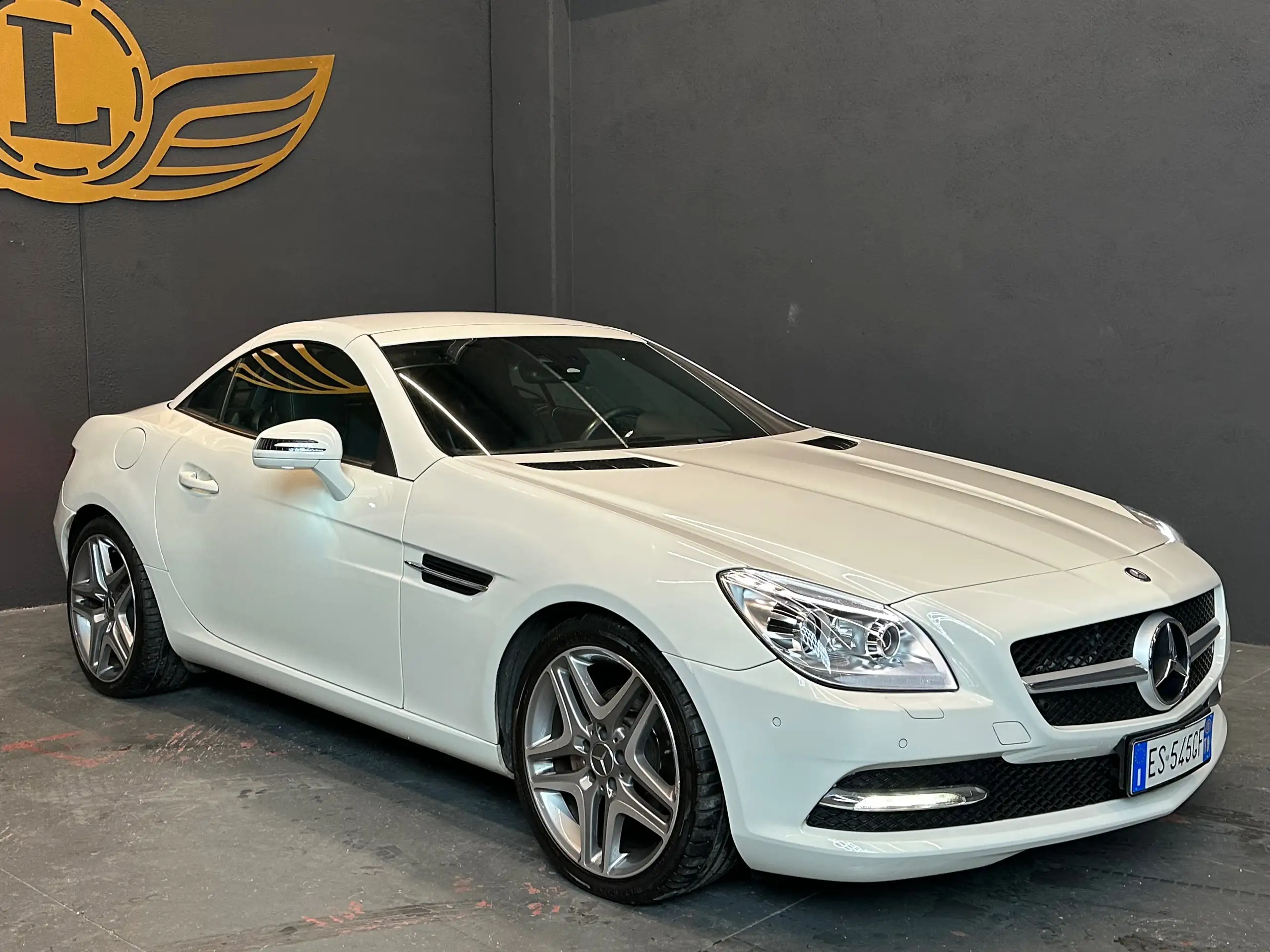 Mercedes-Benz - SLK 200