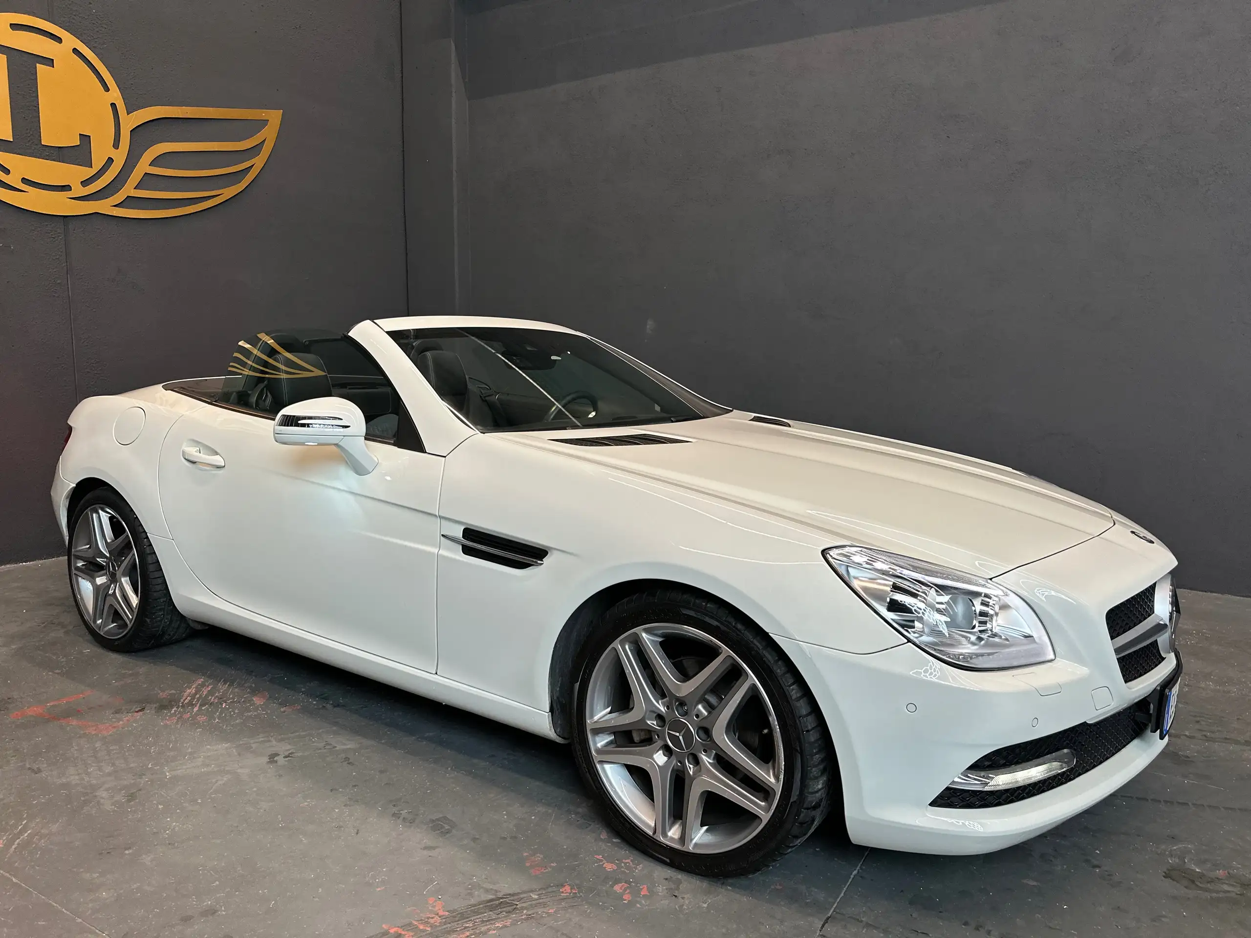 Mercedes-Benz - SLK 200