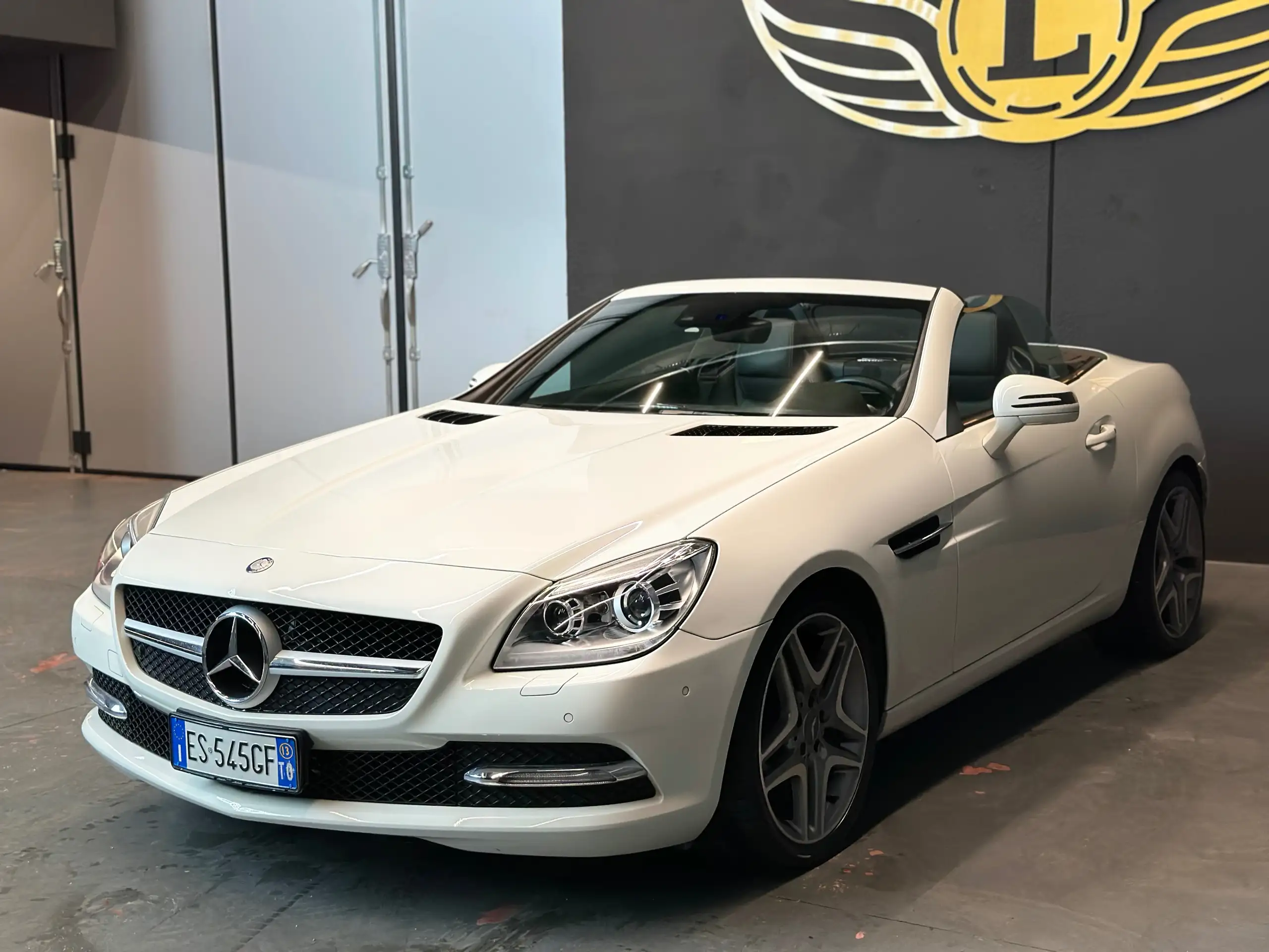 Mercedes-Benz - SLK 200