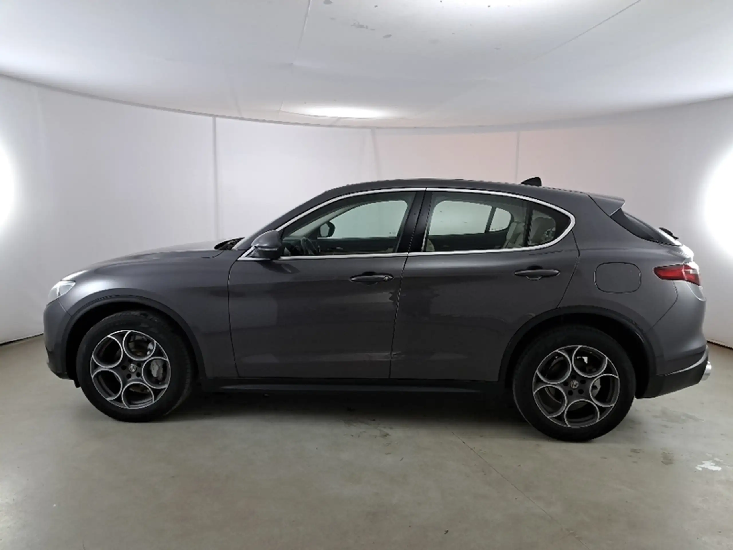 Alfa Romeo Stelvio 2018