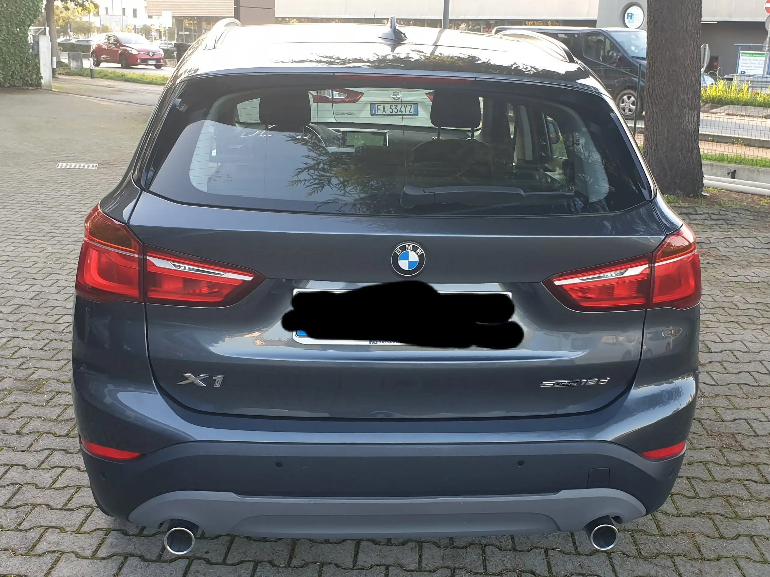 BMW - X1