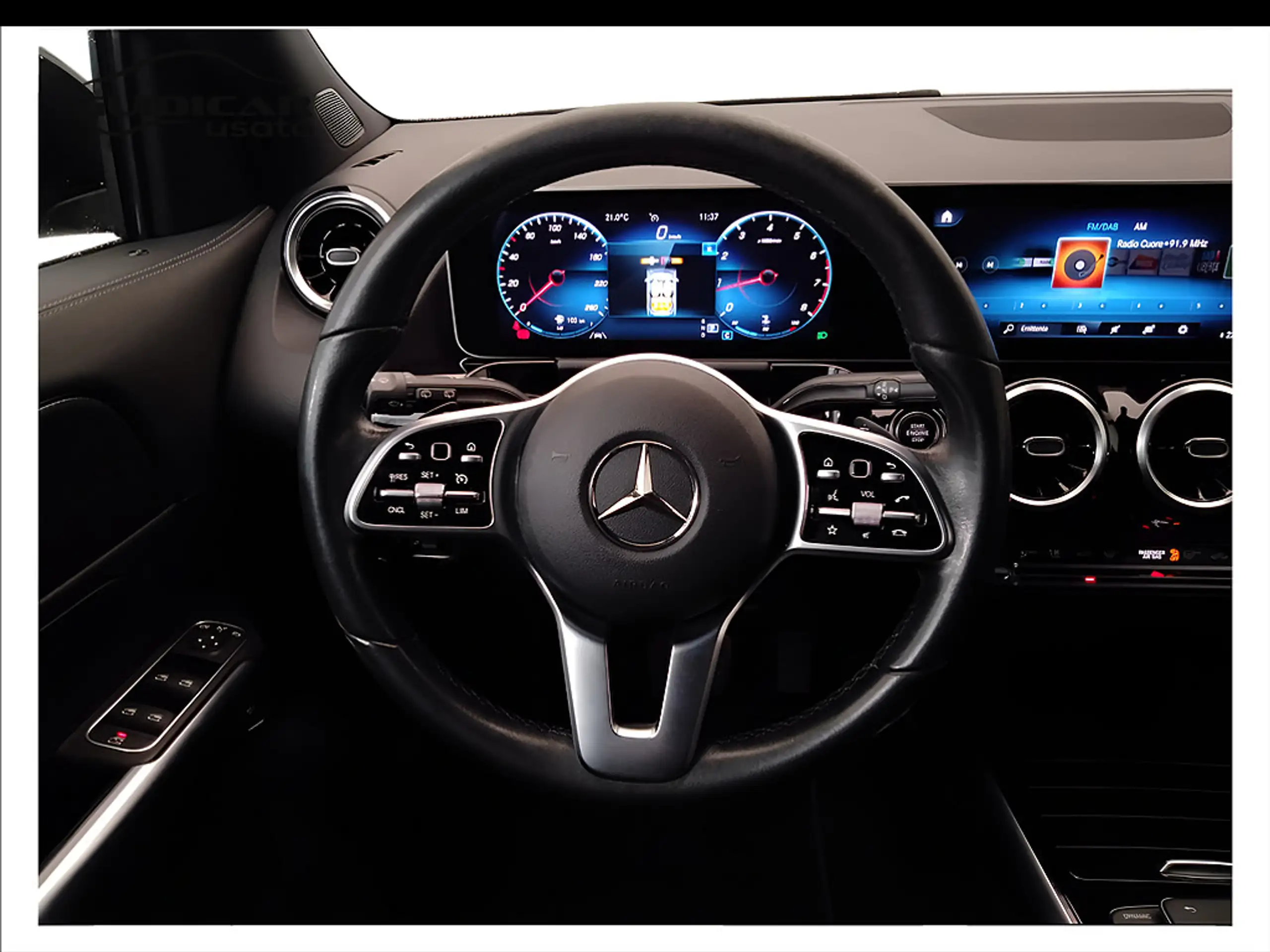 Mercedes-Benz - GLA 200