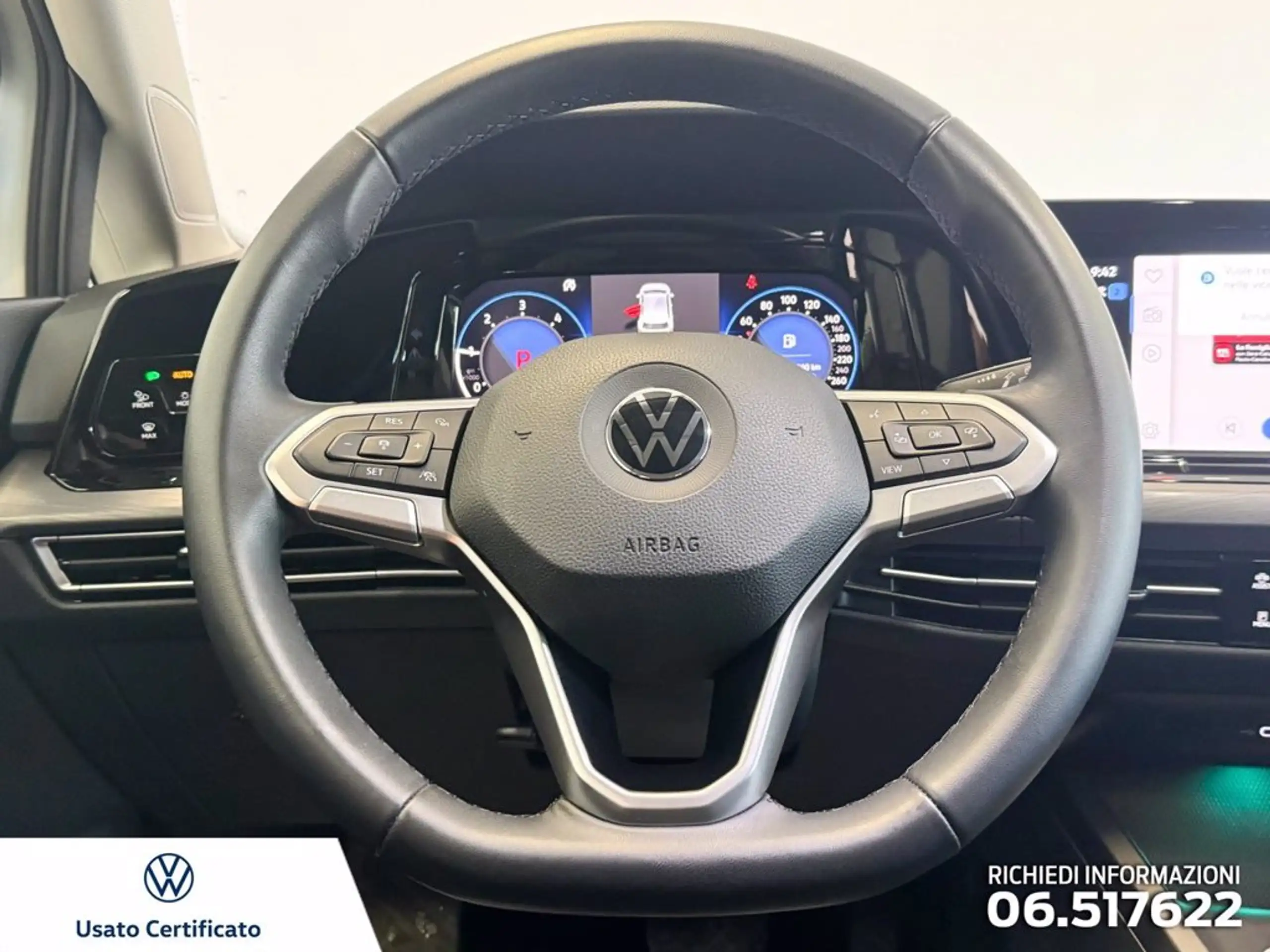 Volkswagen - Golf