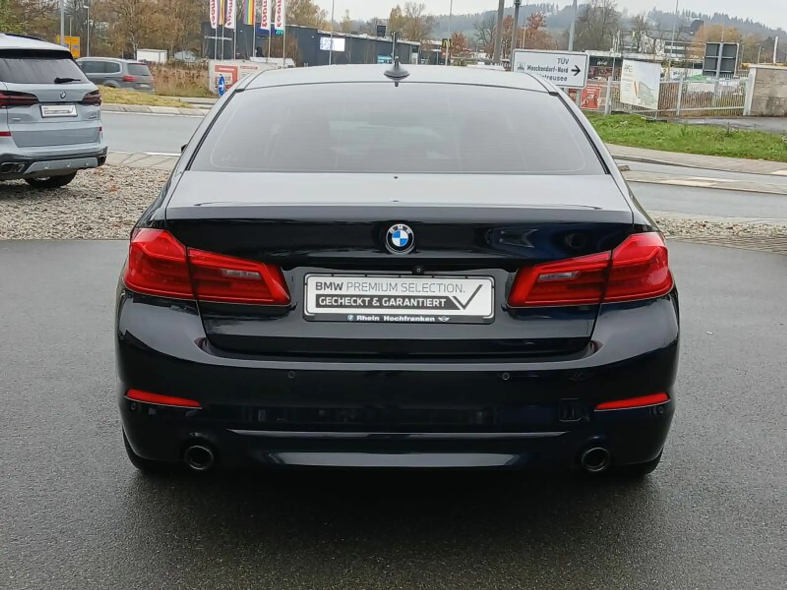 BMW - 520