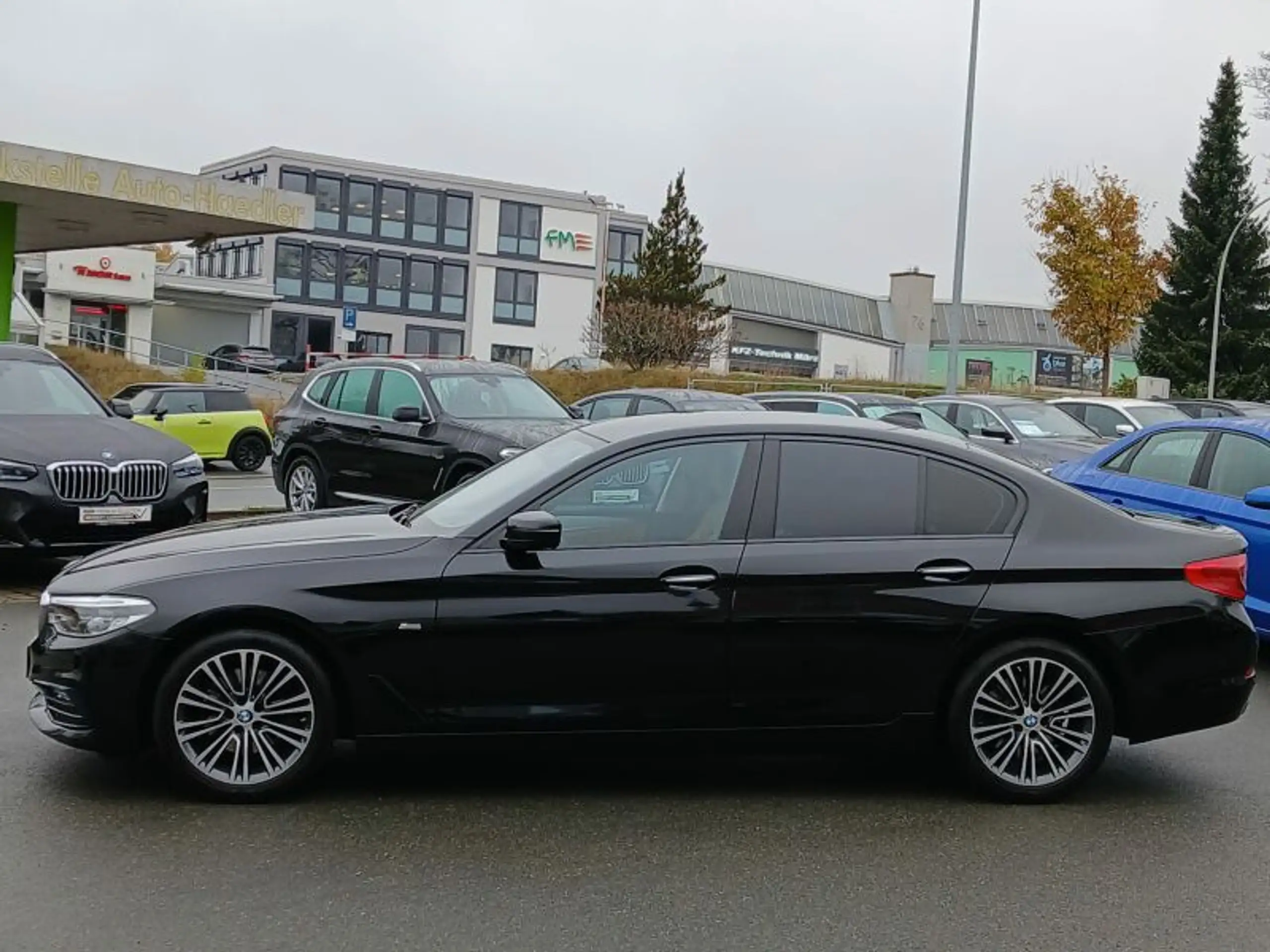 BMW - 520