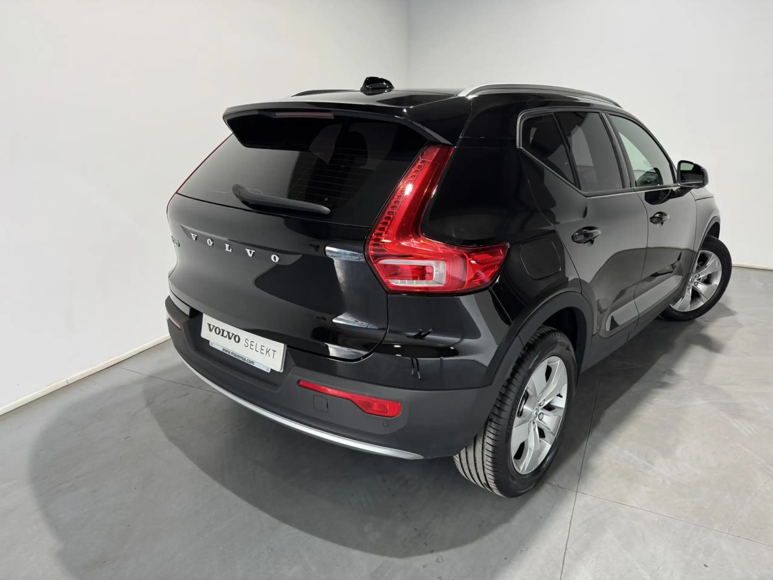 Volvo - XC40