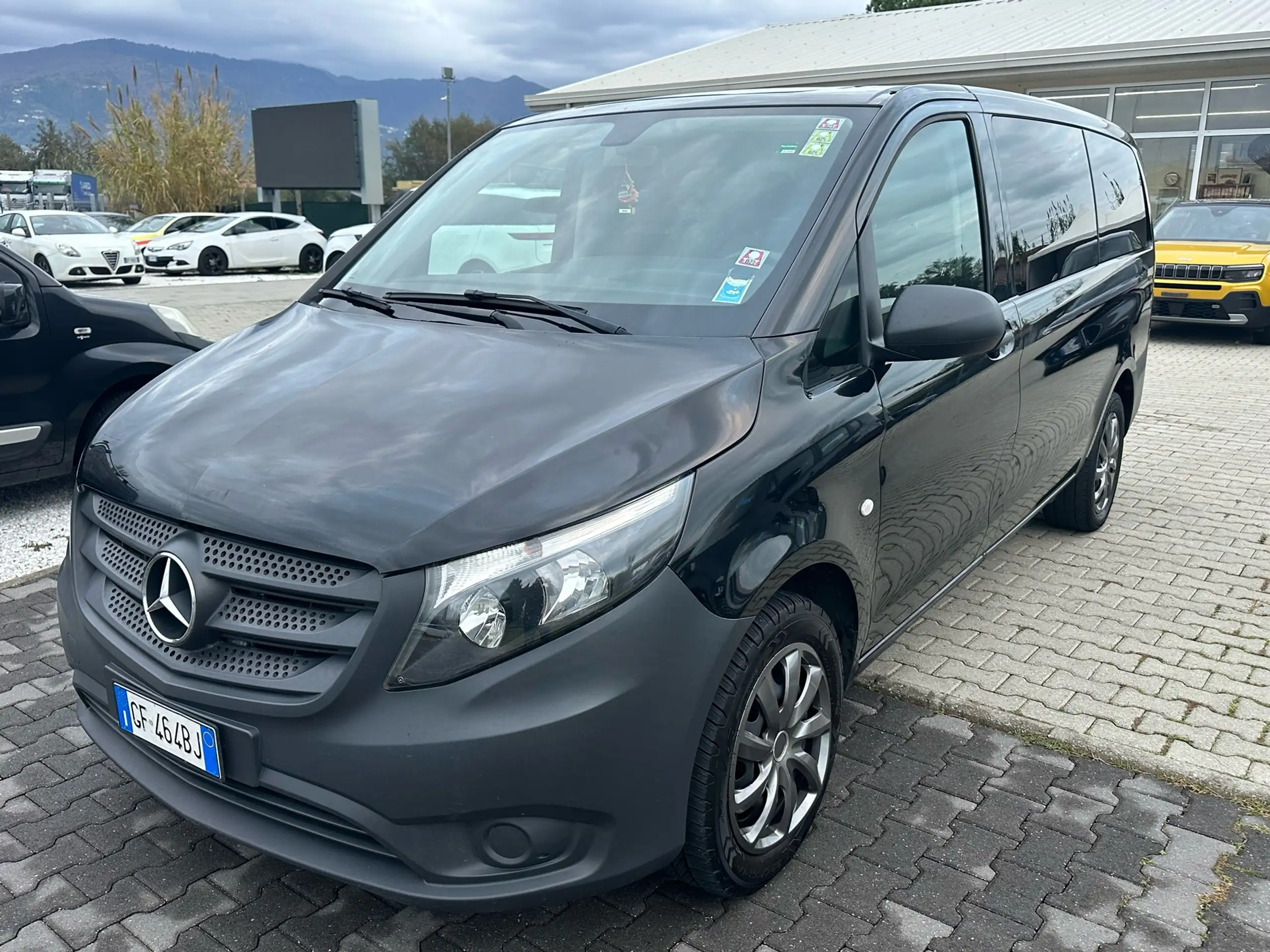 Mercedes-Benz - Vito