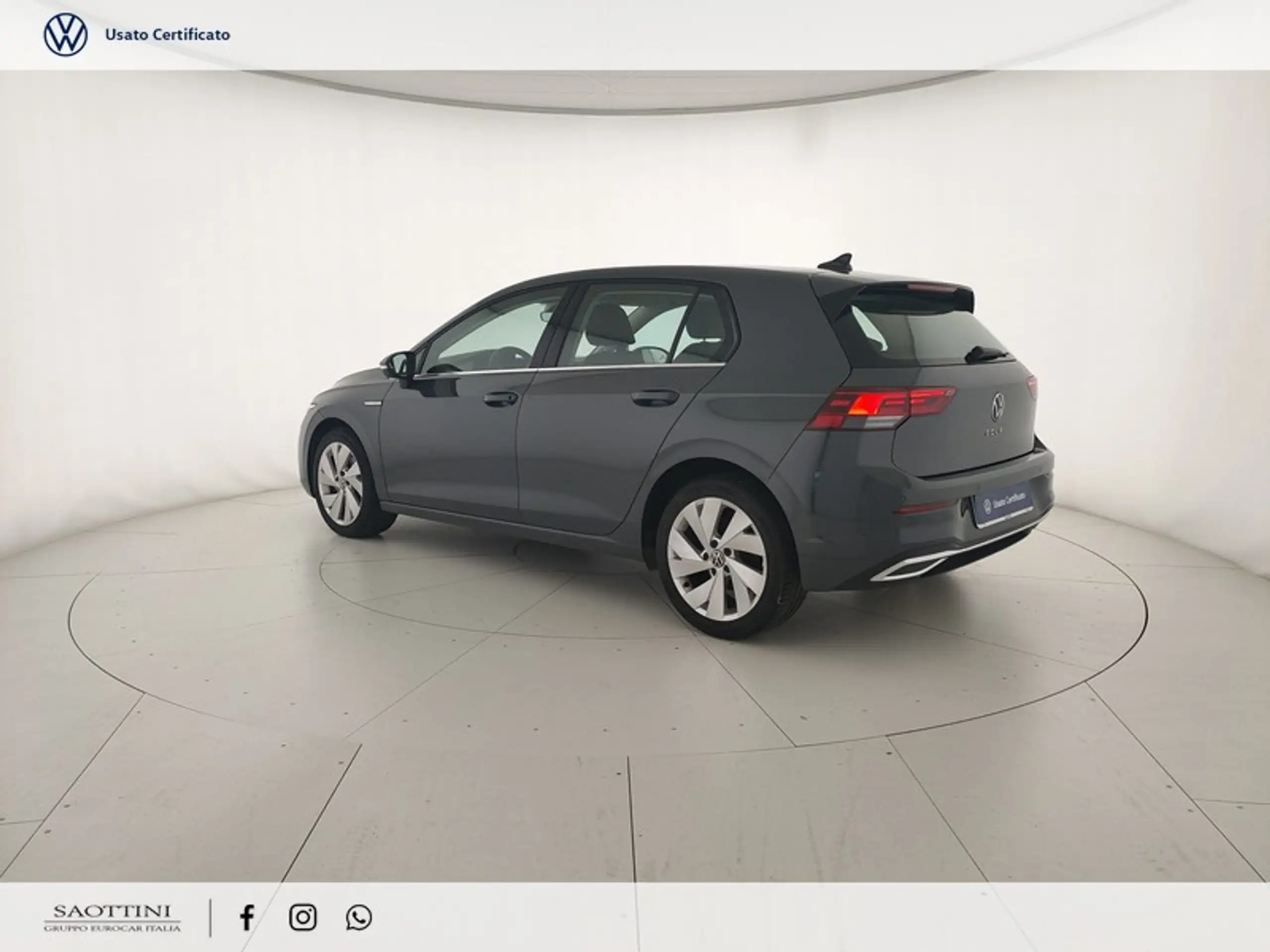 Volkswagen - Golf