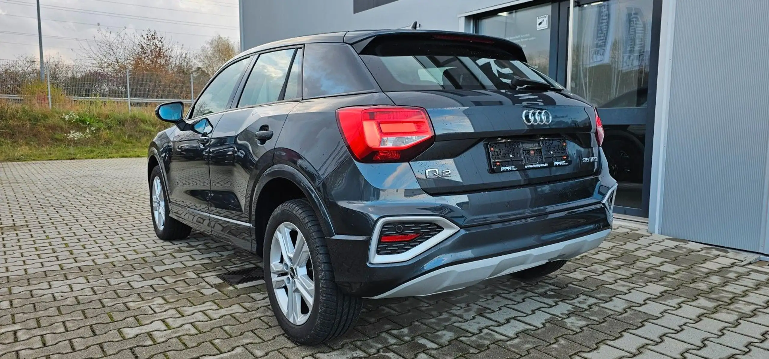 Audi - Q2