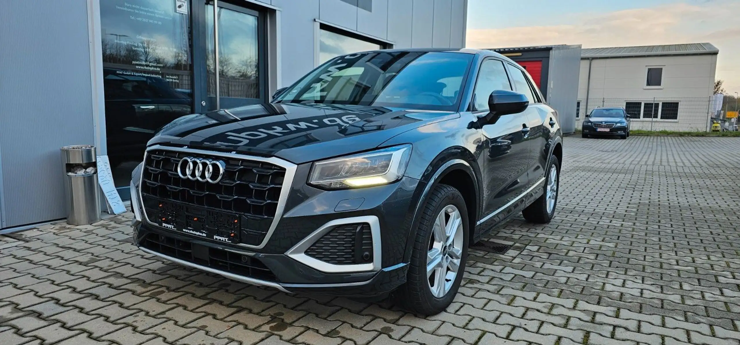 Audi - Q2