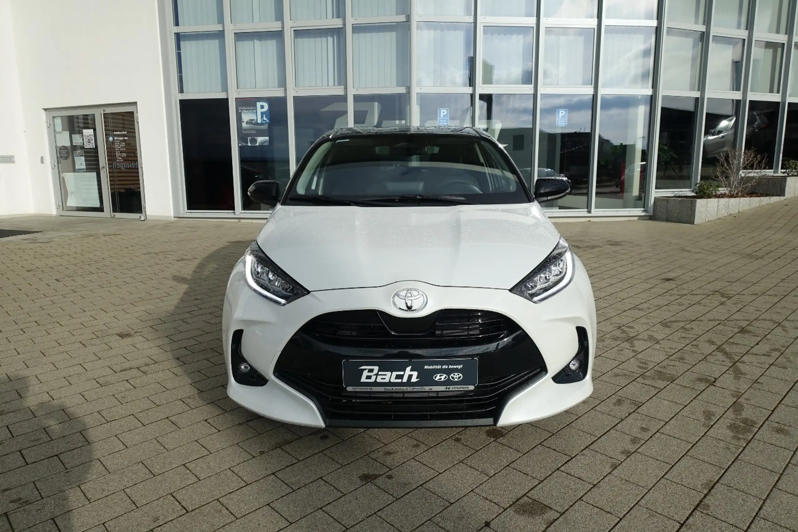 Toyota - Yaris