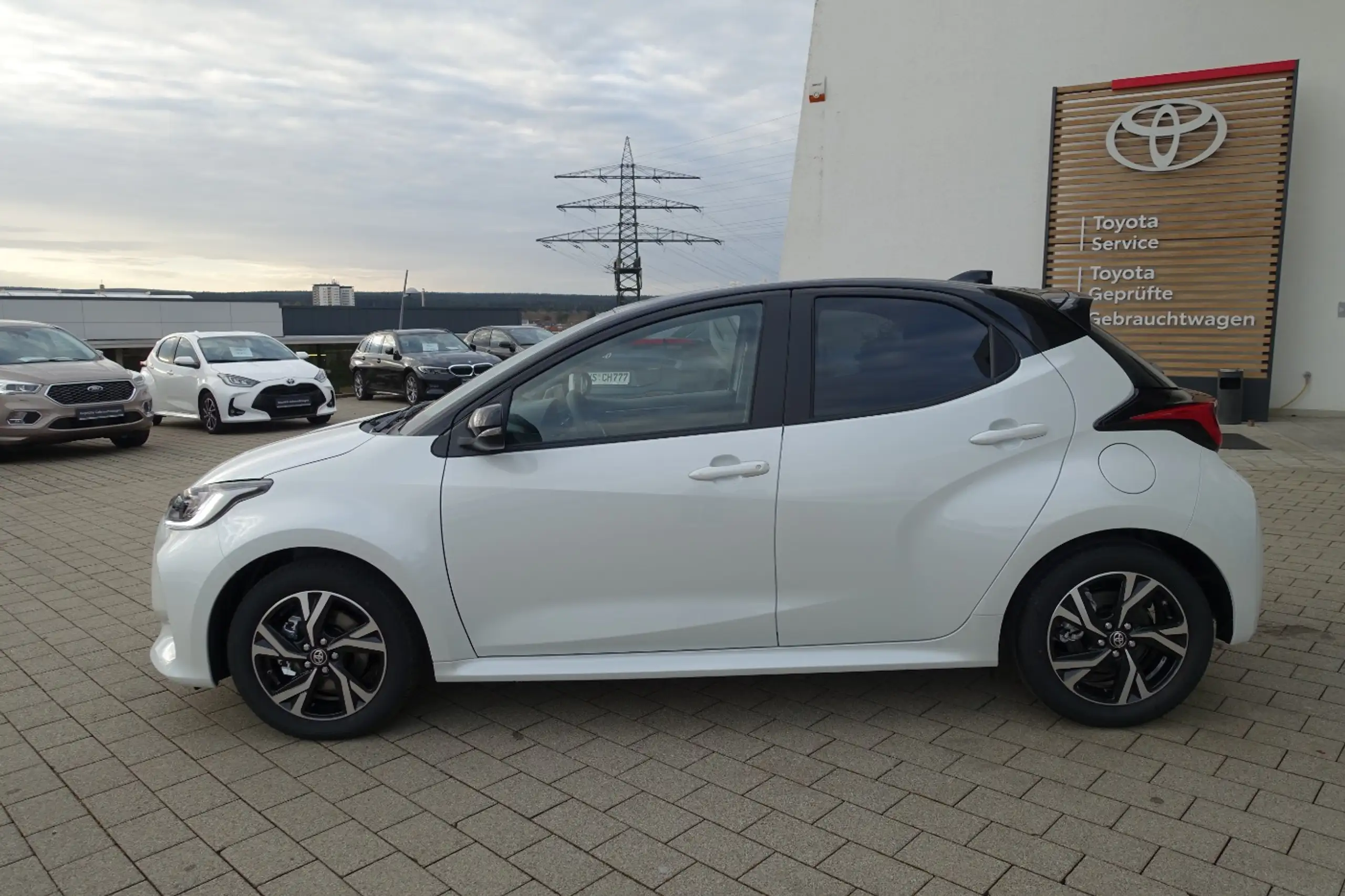 Toyota - Yaris