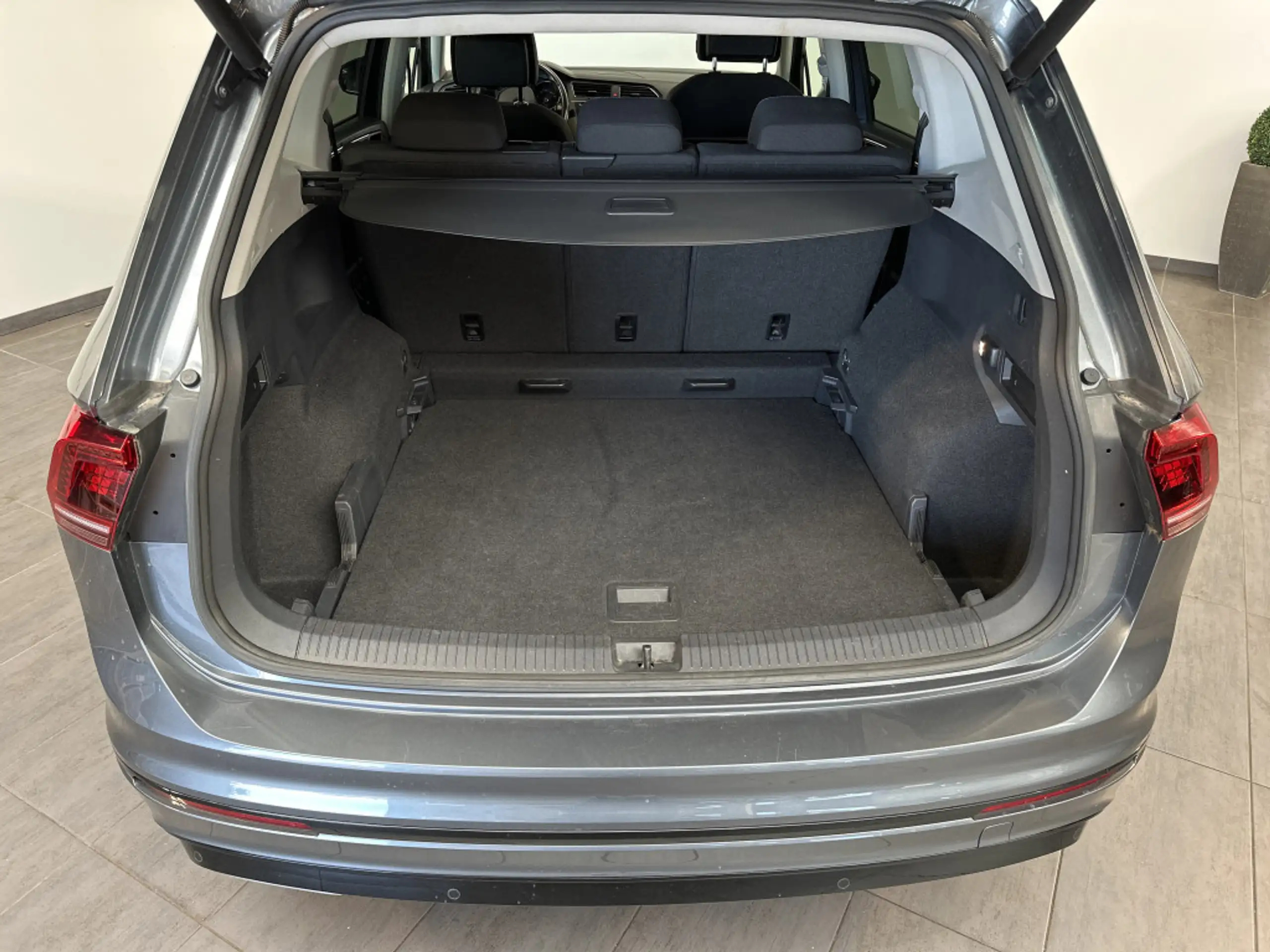 Volkswagen - Tiguan Allspace