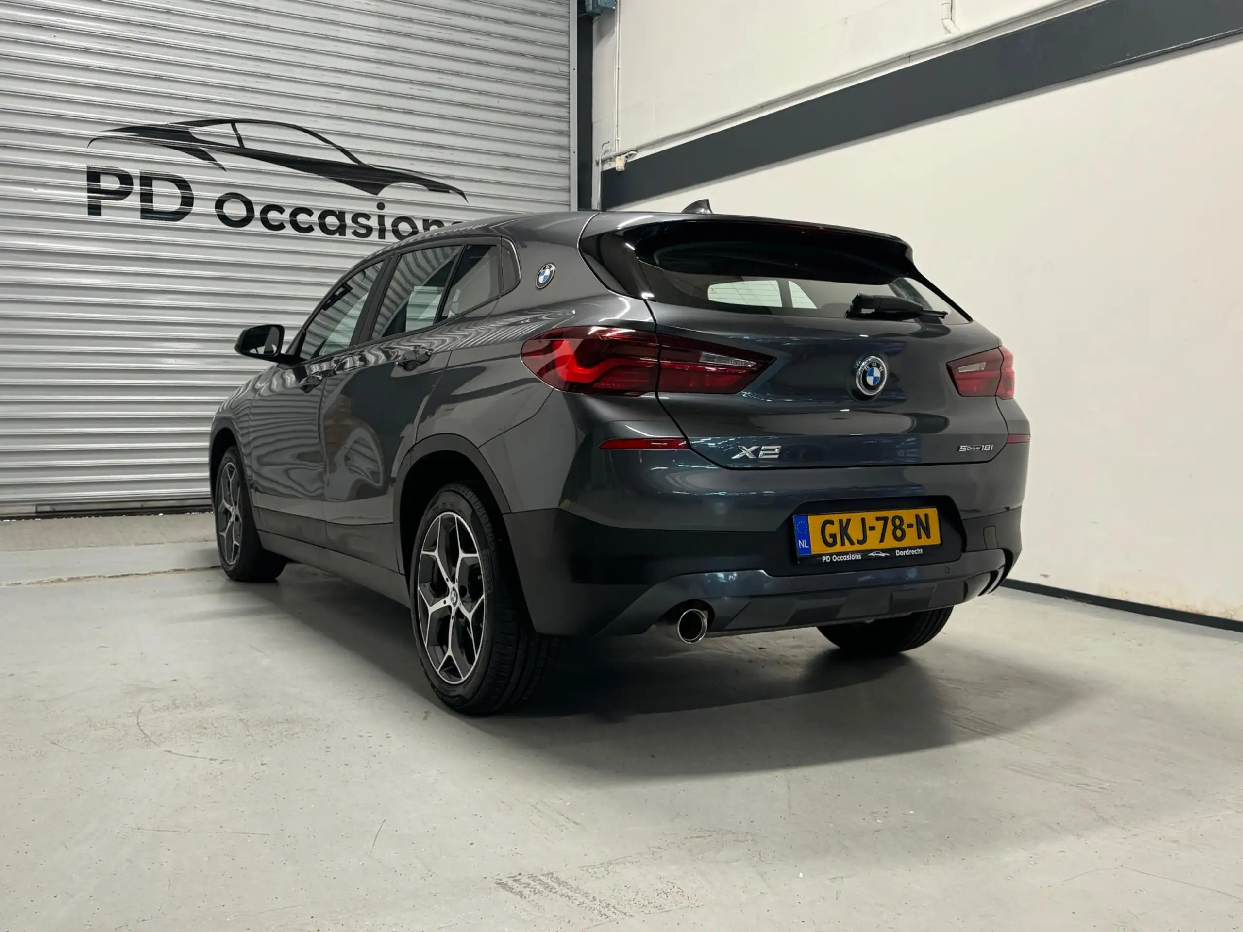 BMW - X2