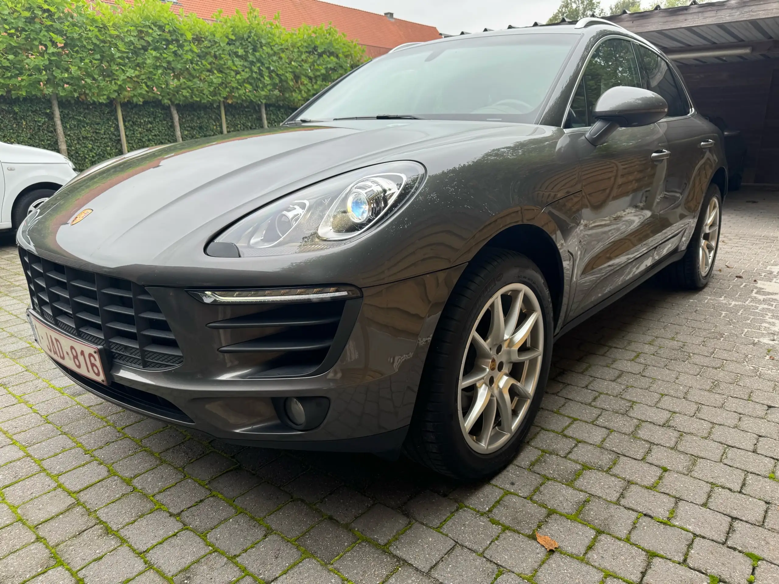 Porsche - Macan