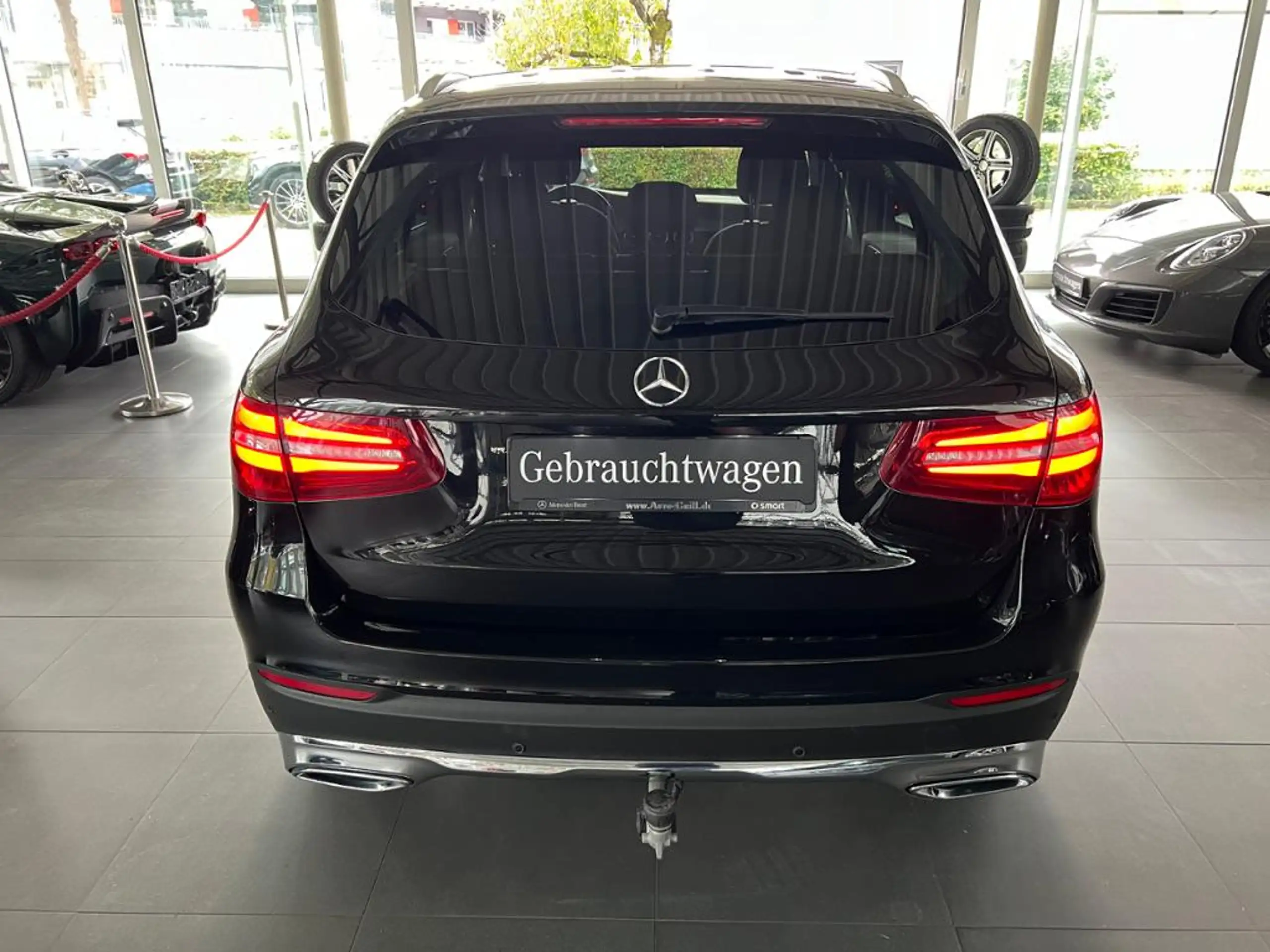 Mercedes-Benz - GLC 250