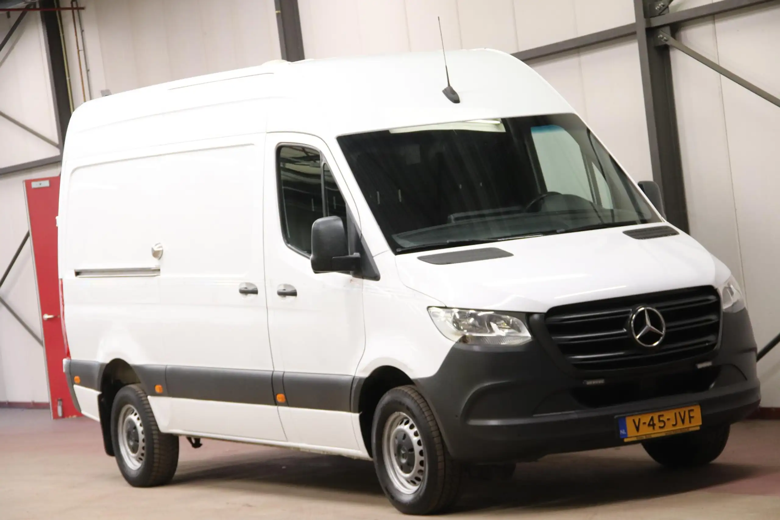 Mercedes-Benz - Sprinter