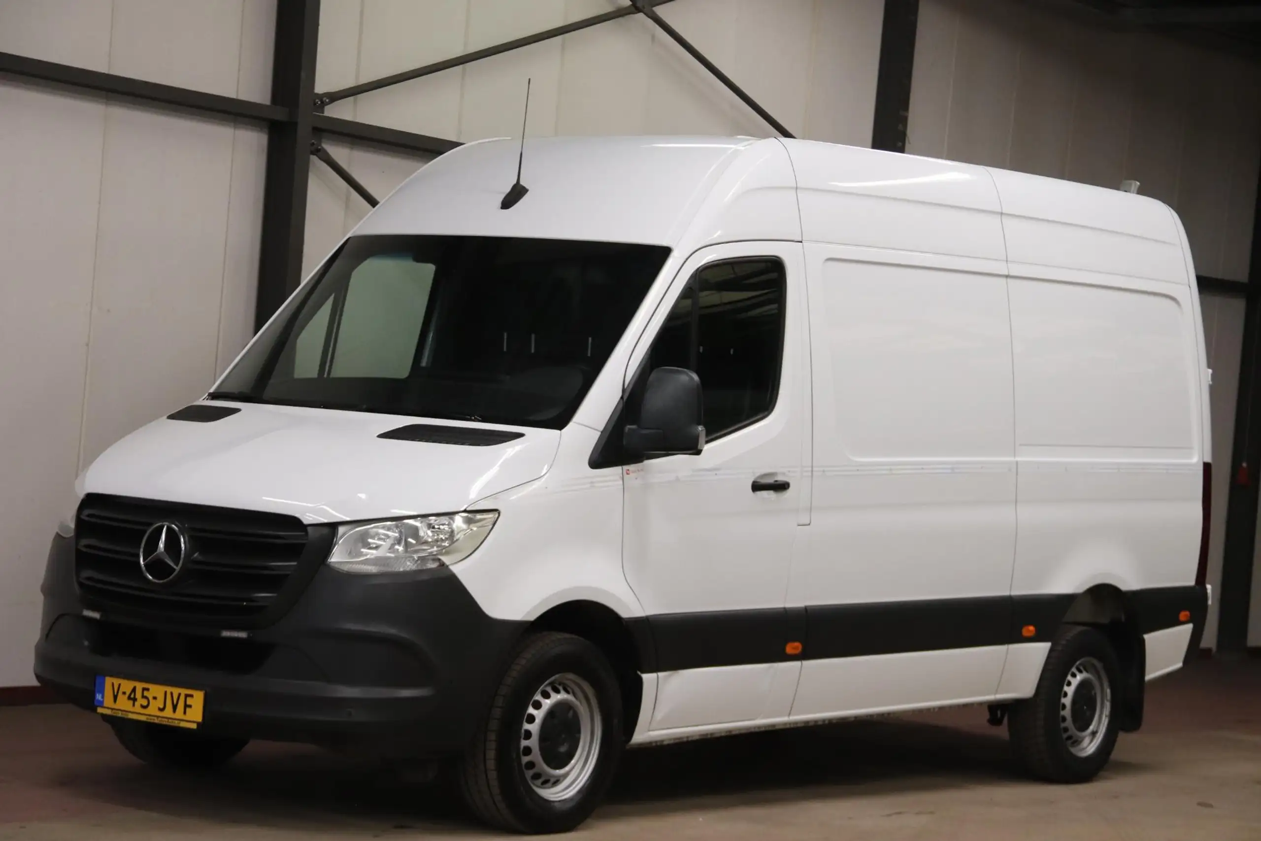 Mercedes-Benz - Sprinter