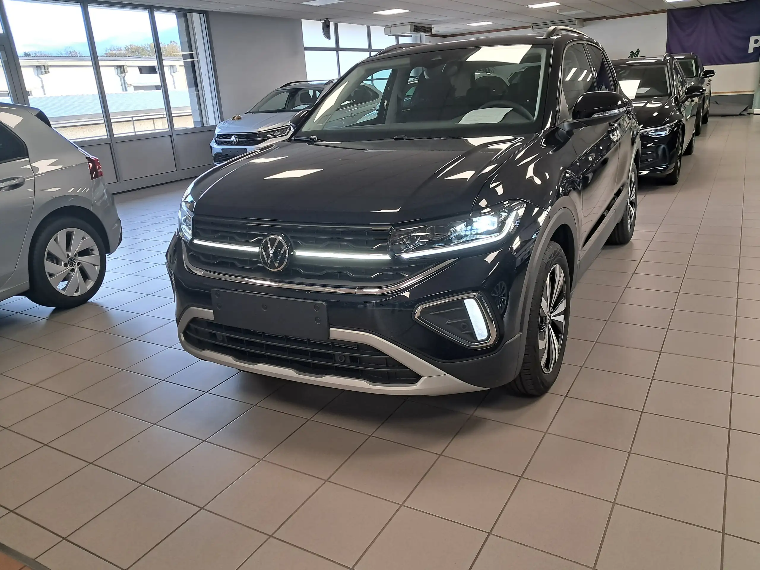 Volkswagen T-Cross 2015