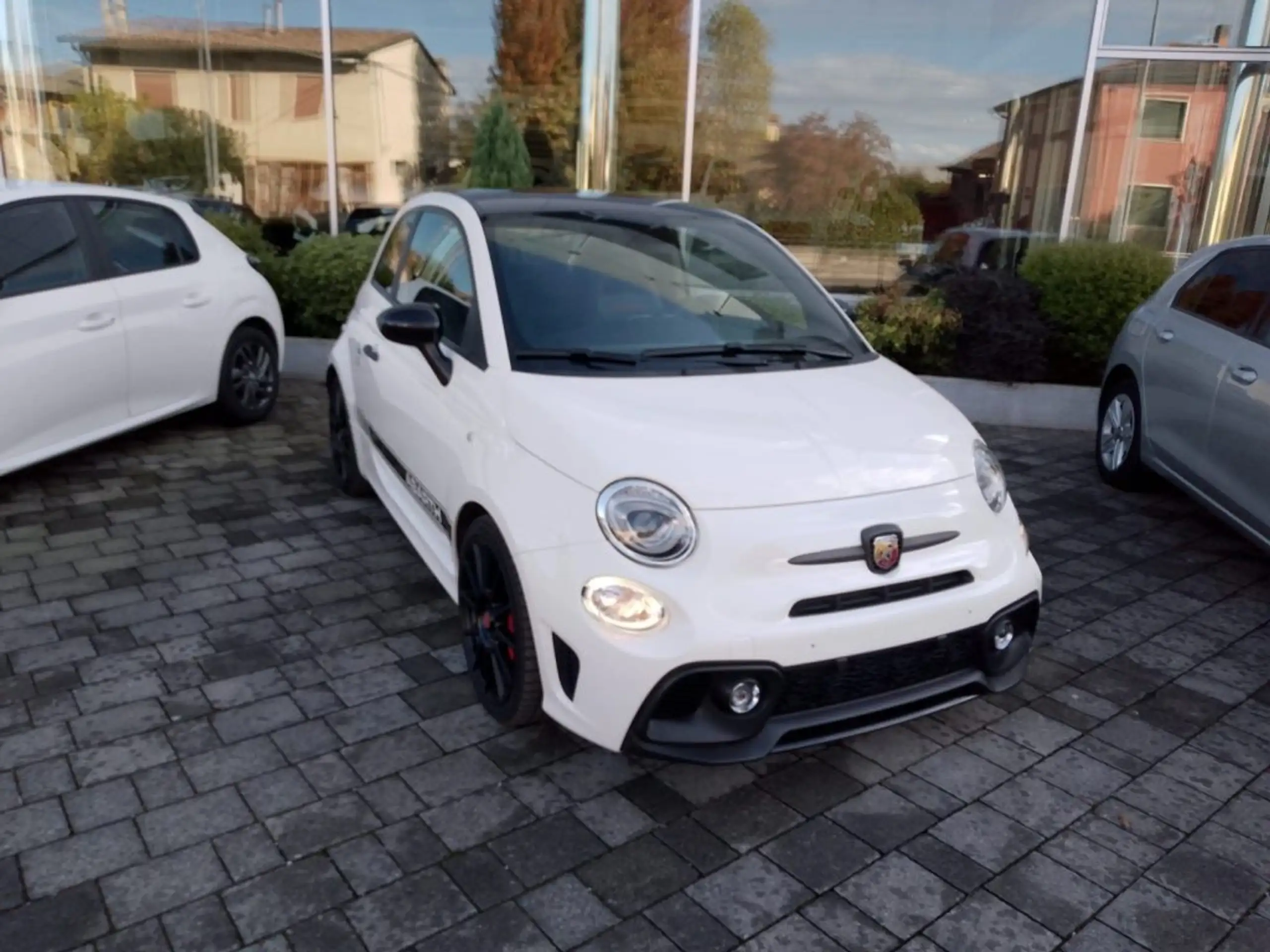 Abarth 595 2021