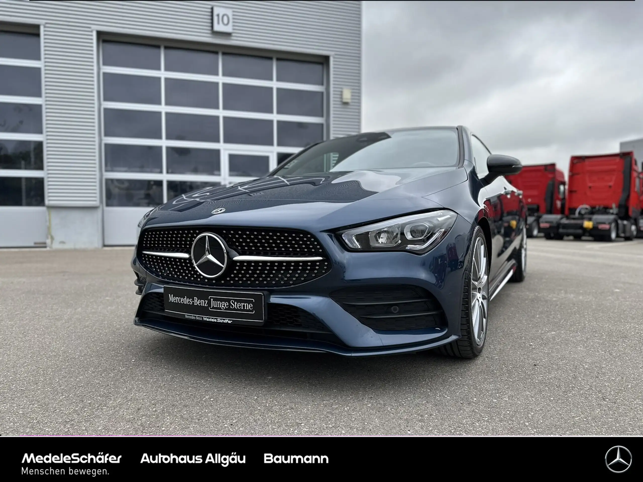 Mercedes-Benz - CLA 200