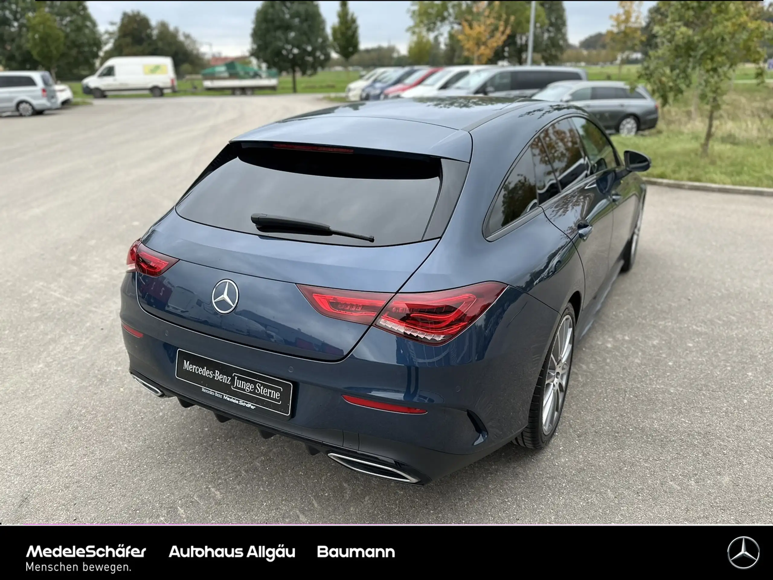 Mercedes-Benz - CLA 200