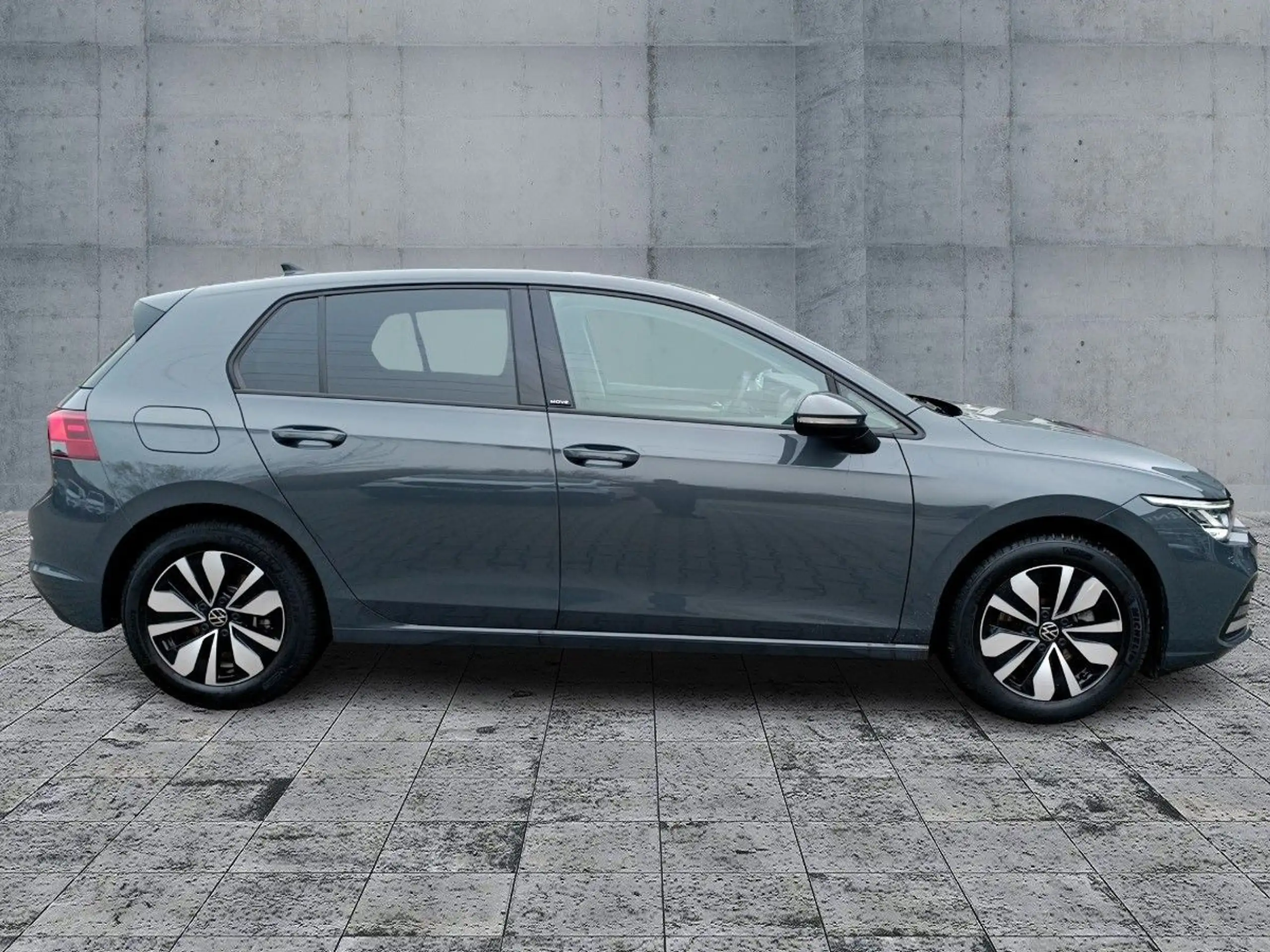 Volkswagen - Golf