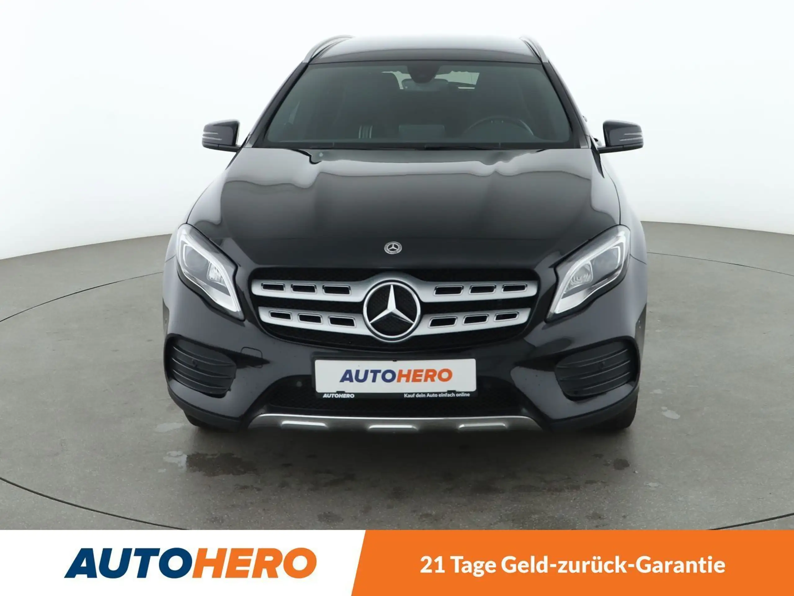 Mercedes-Benz - GLA 200