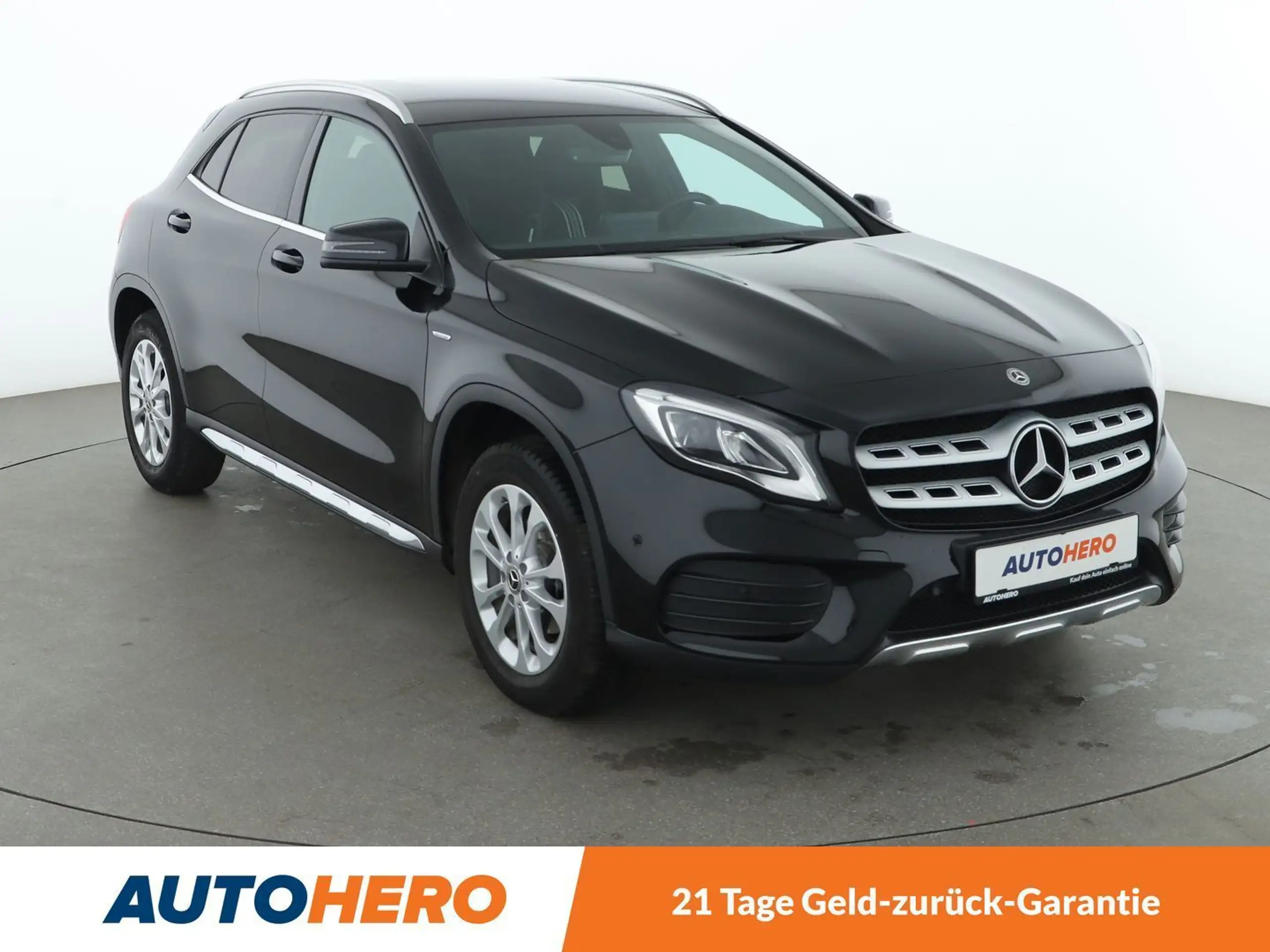 Mercedes-Benz - GLA 200