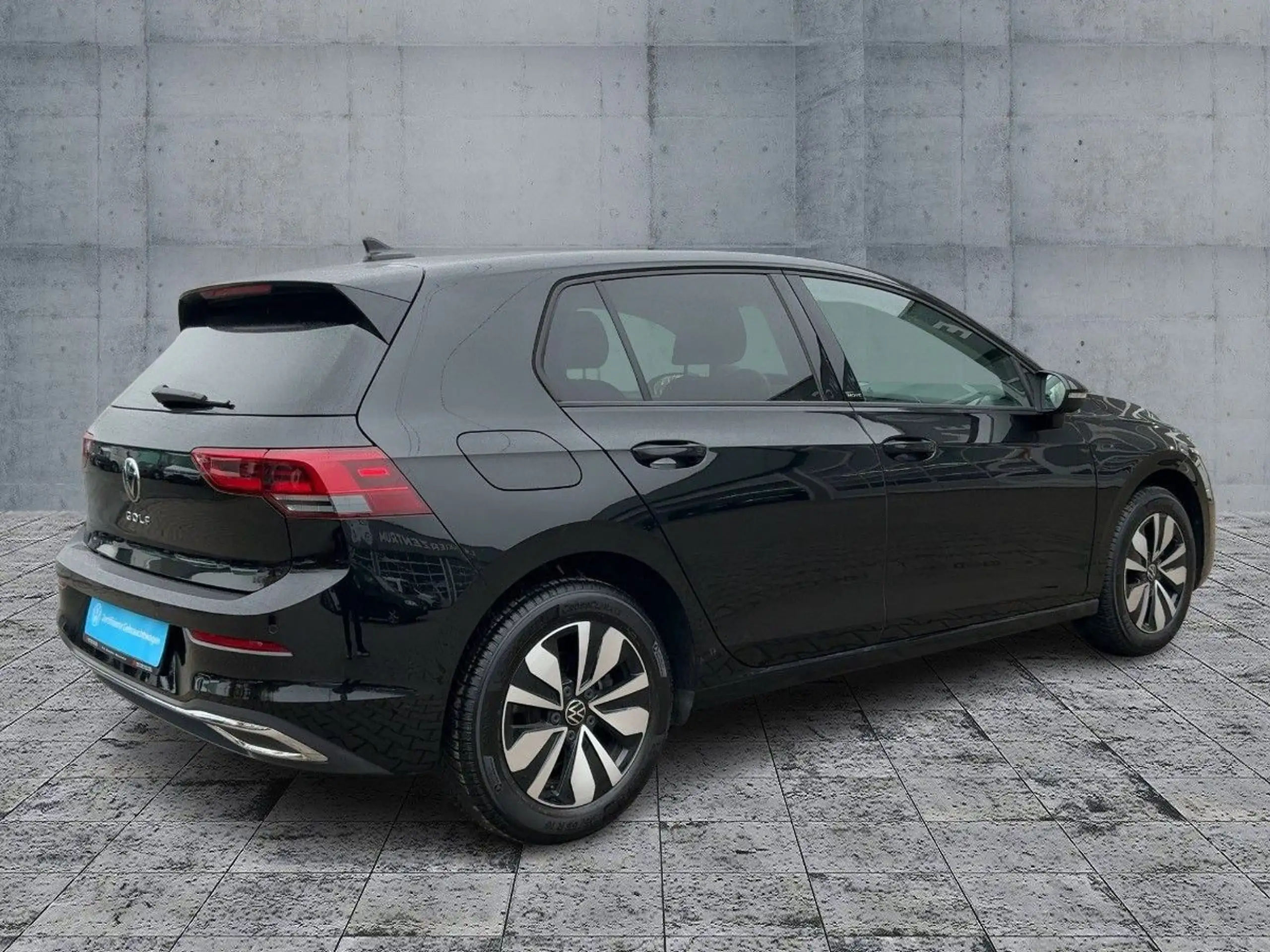 Volkswagen - Golf