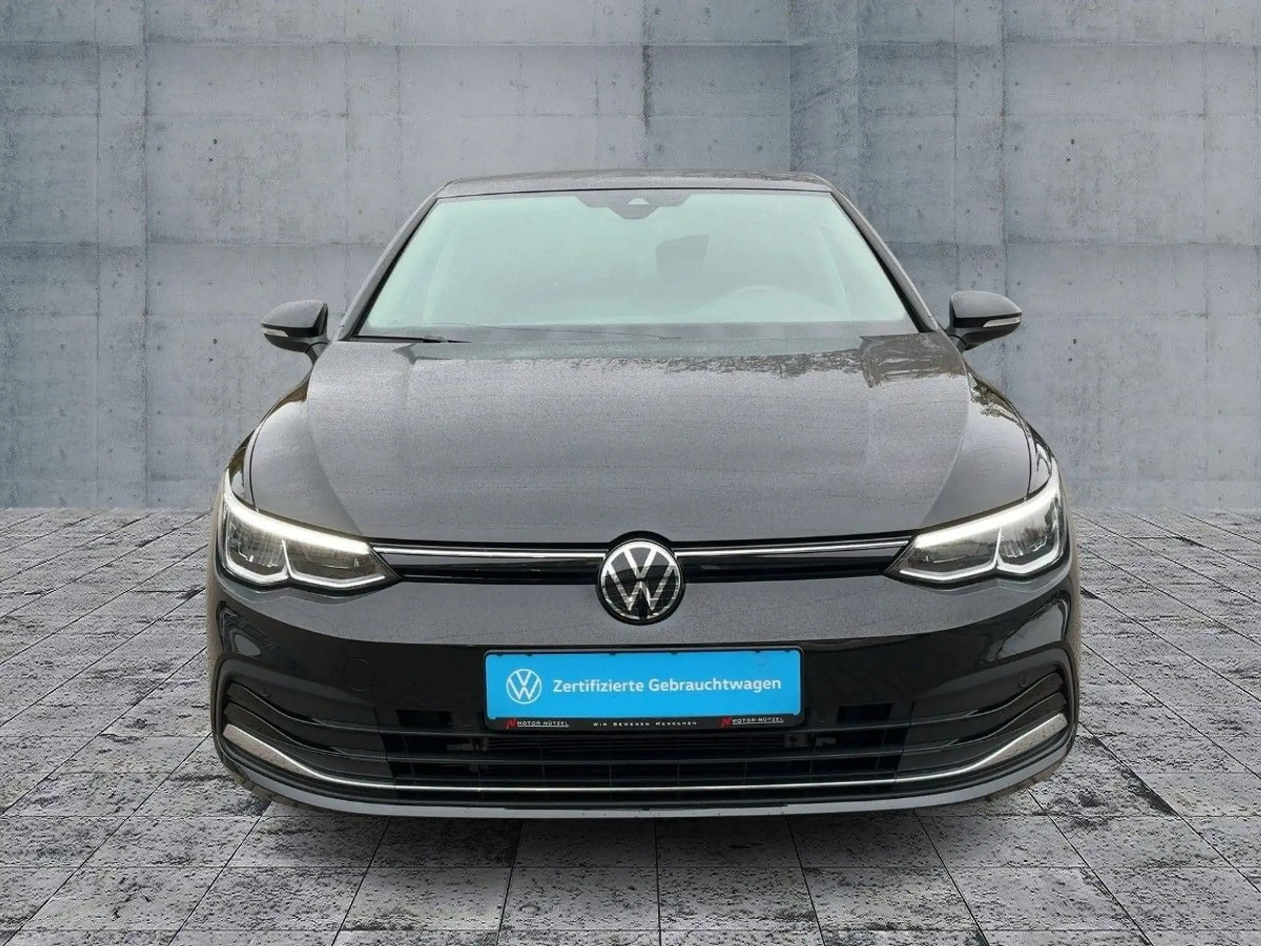 Volkswagen - Golf