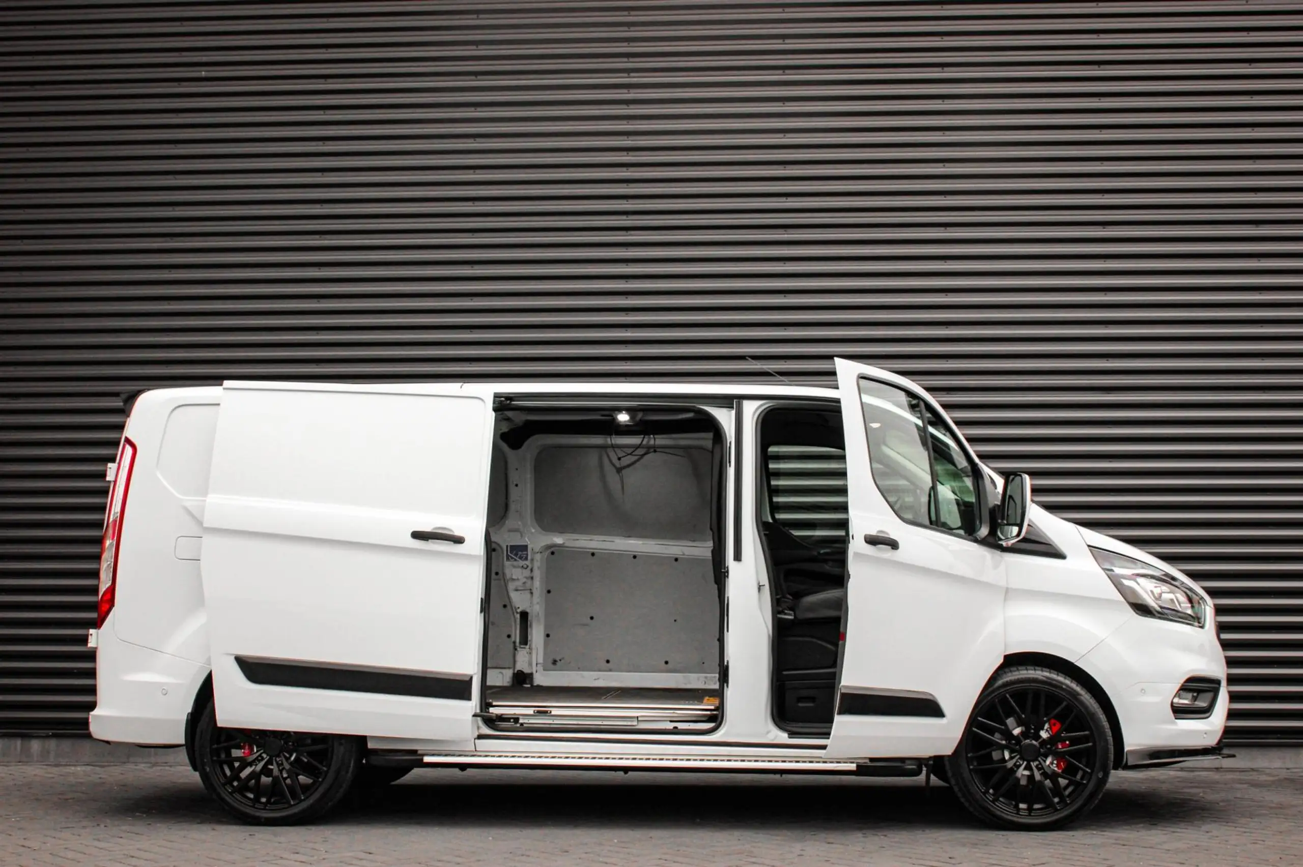 Ford - Transit Custom