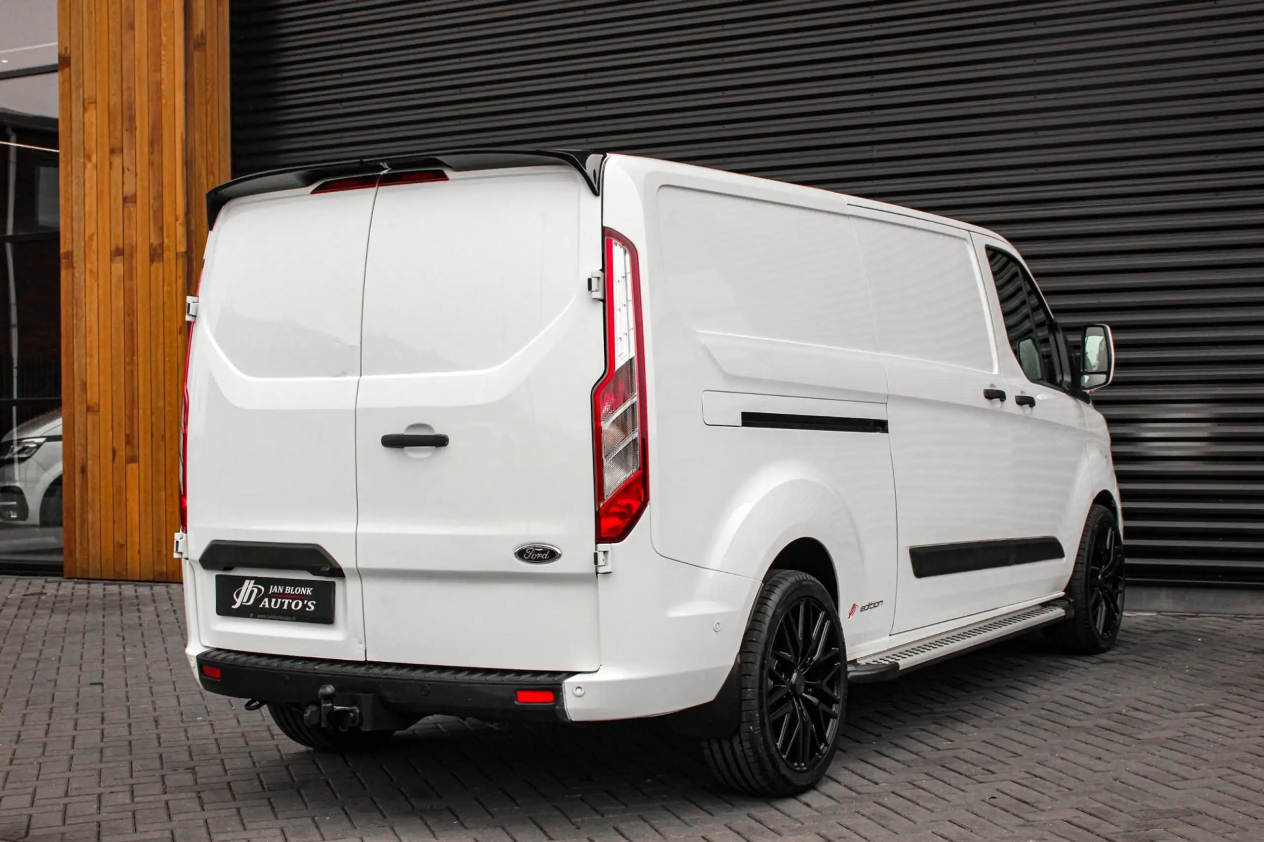 Ford - Transit Custom