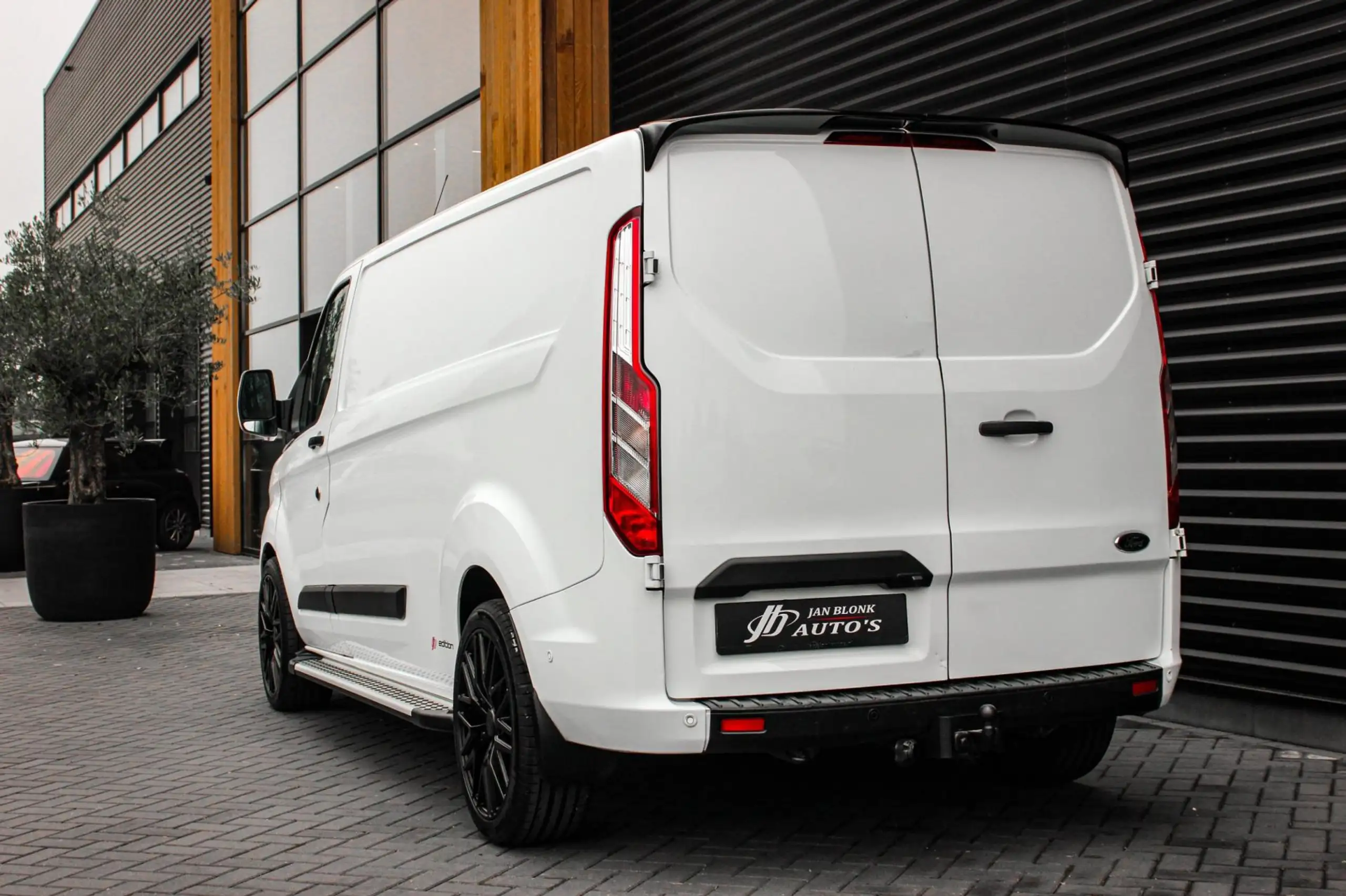 Ford - Transit Custom