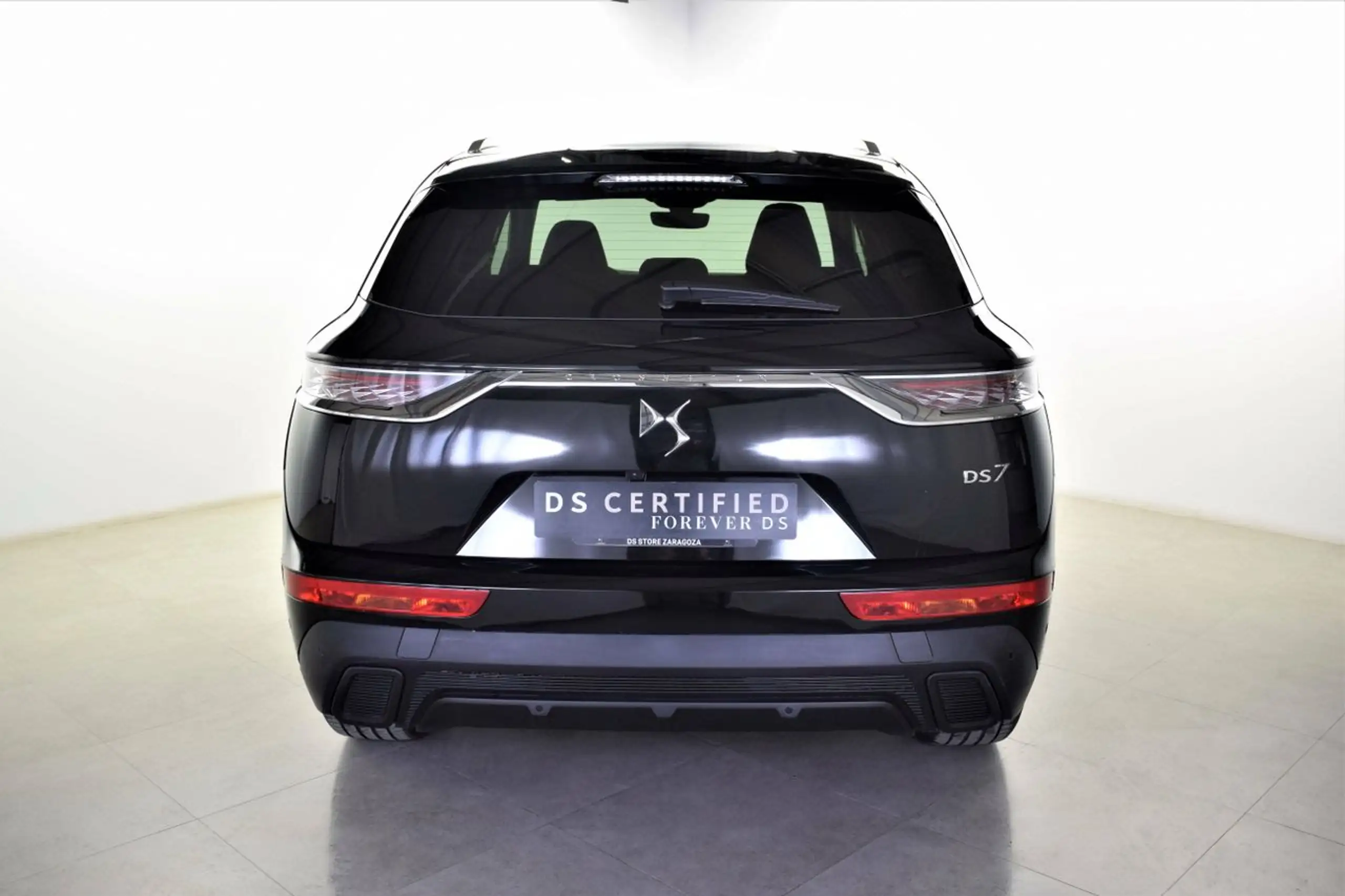 DS Automobiles - DS 7 Crossback