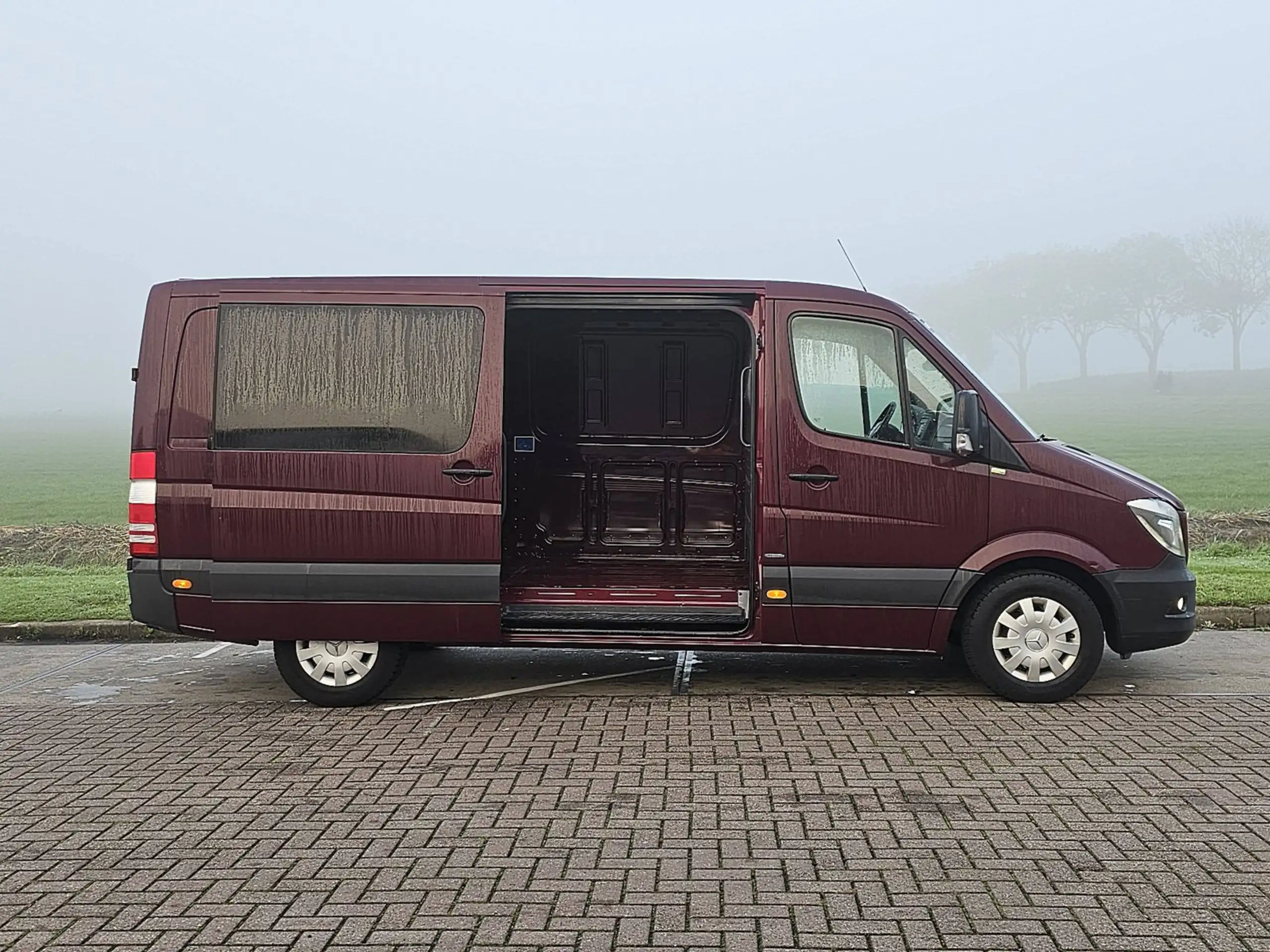 Mercedes-Benz - Sprinter