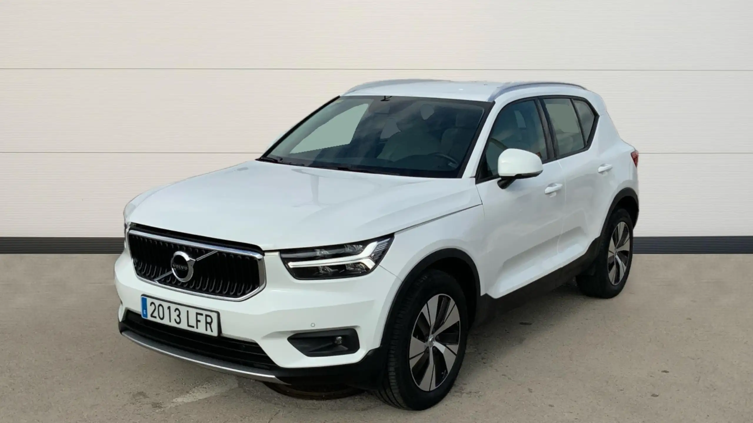 Volvo - XC40