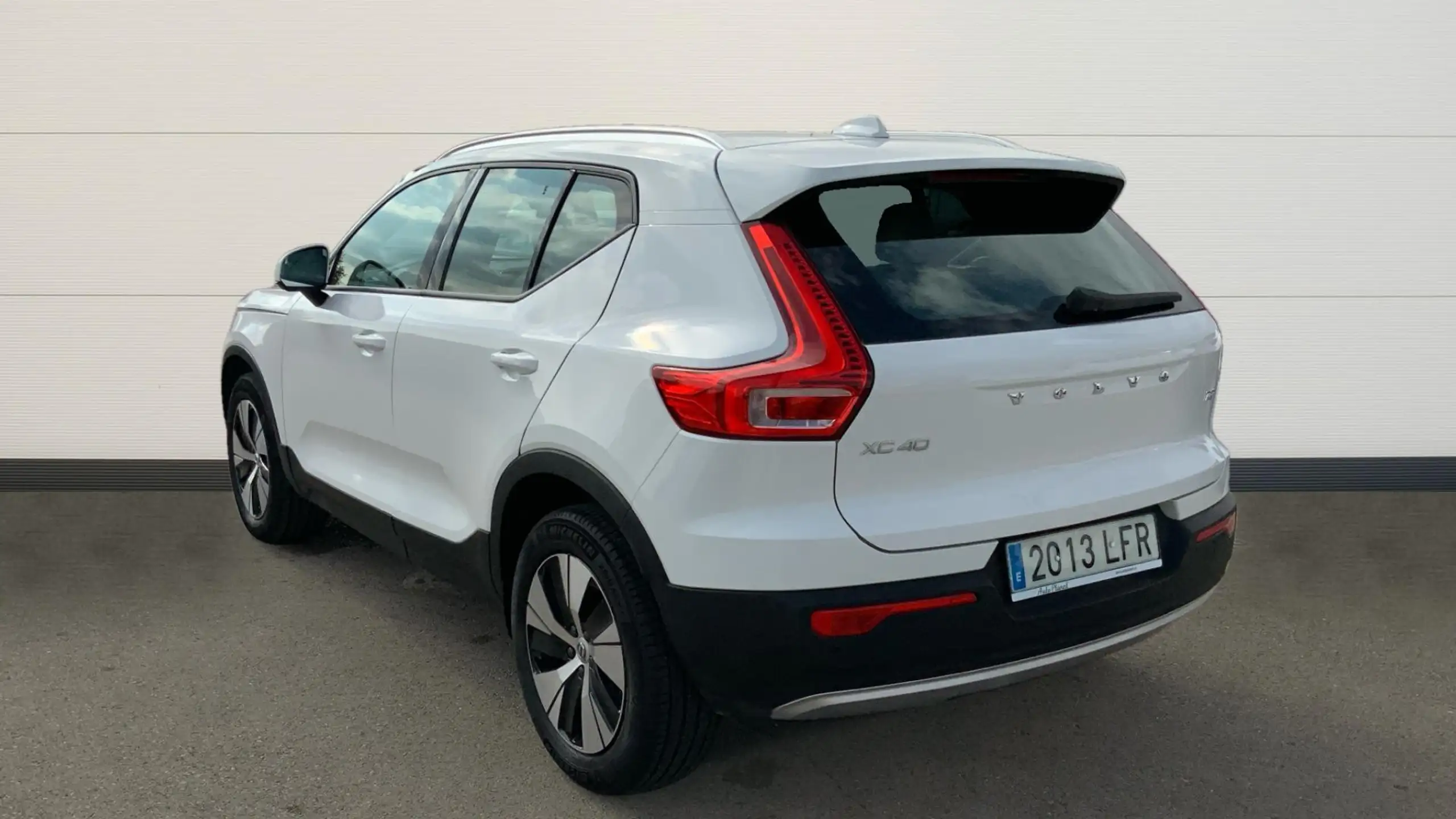 Volvo - XC40