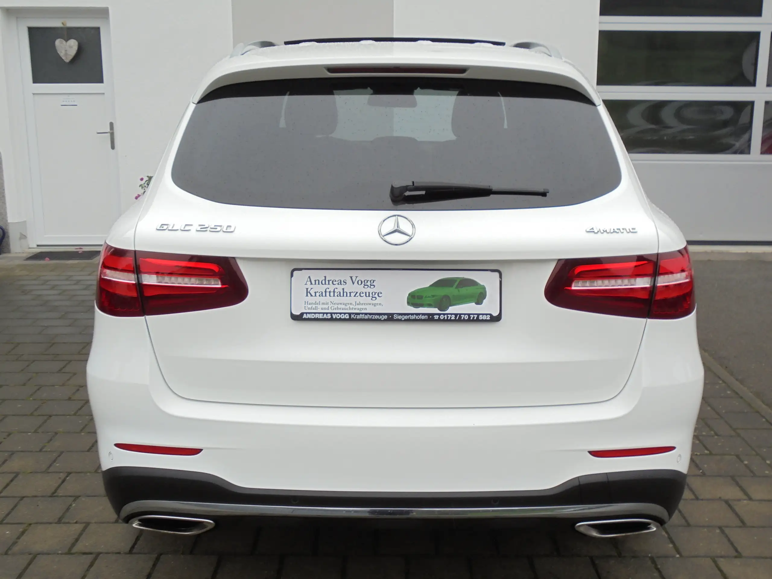 Mercedes-Benz - GLC 250