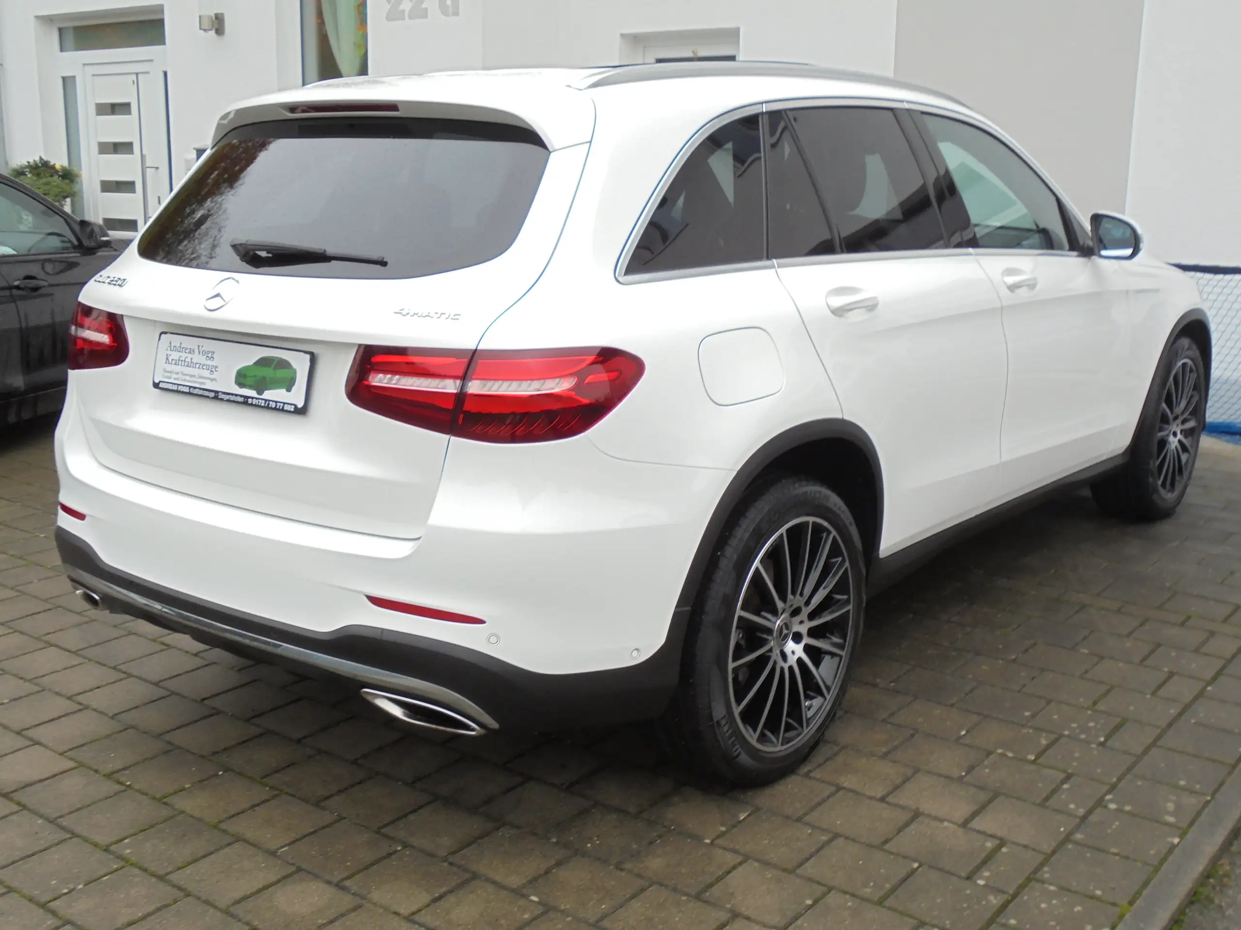 Mercedes-Benz - GLC 250