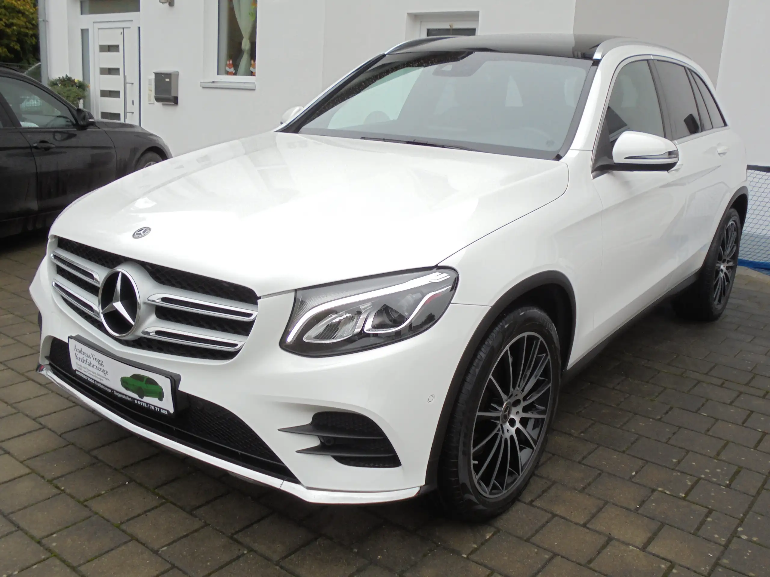 Mercedes-Benz - GLC 250