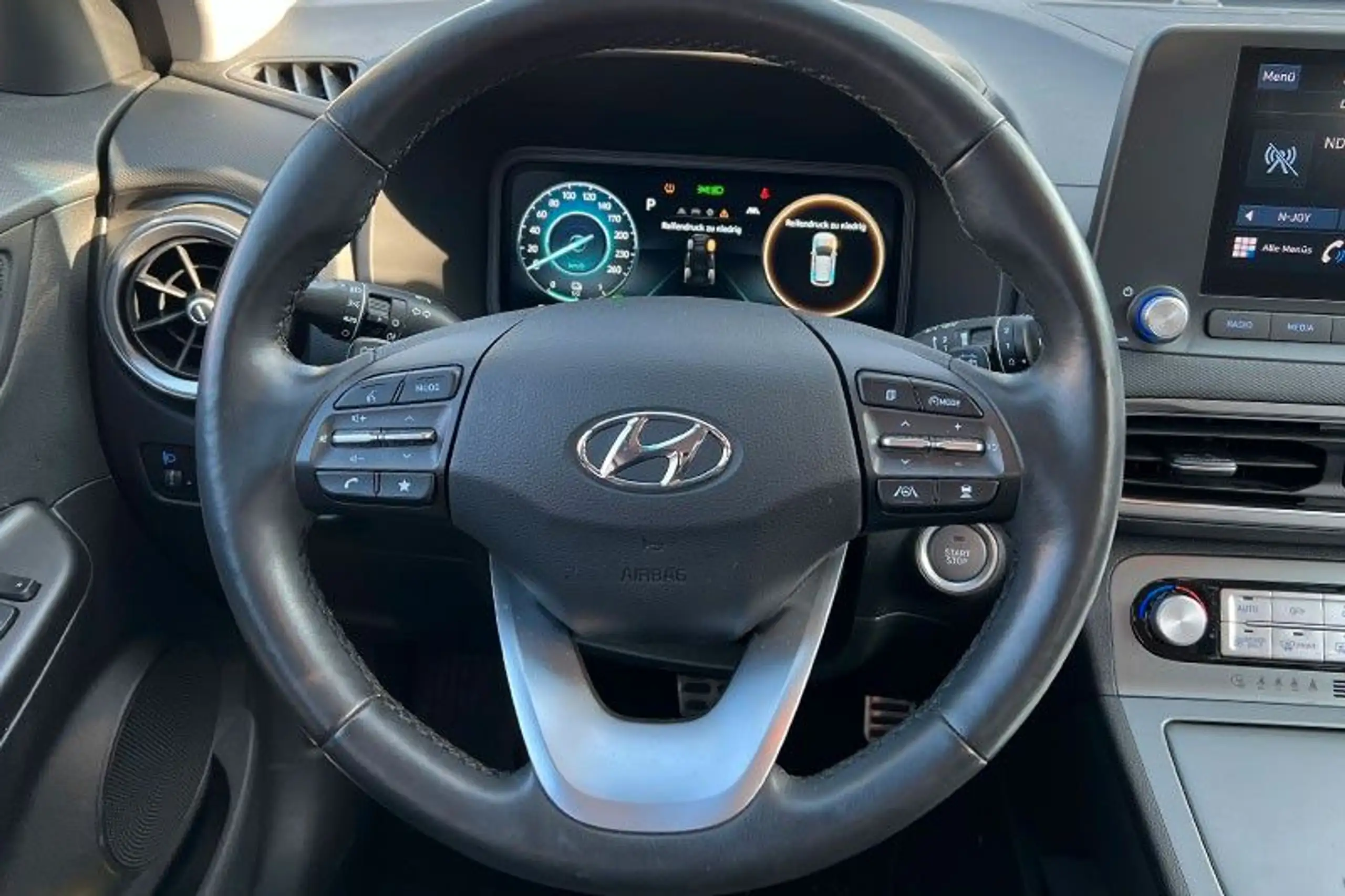 Hyundai - KONA