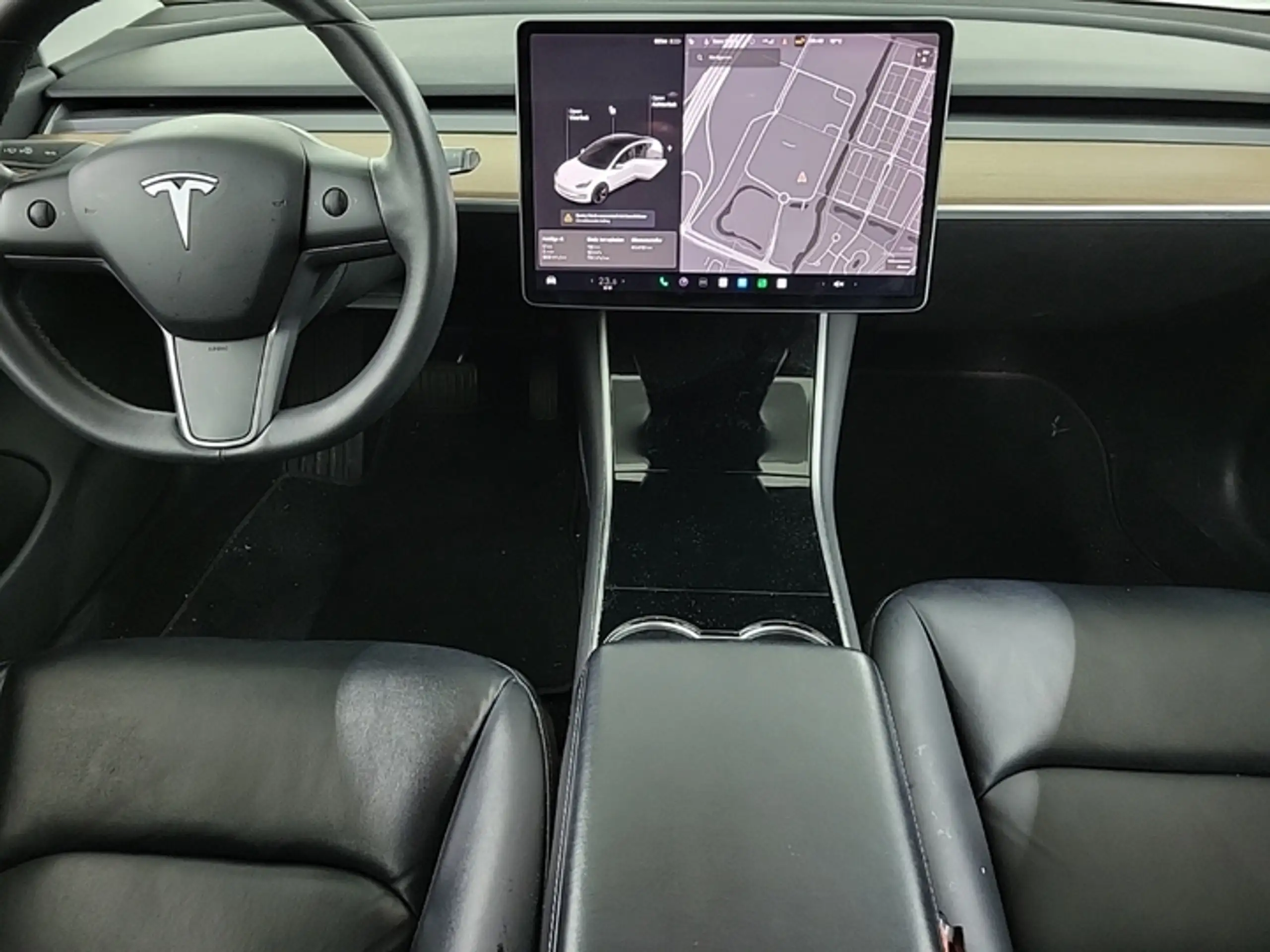 Tesla - Model 3