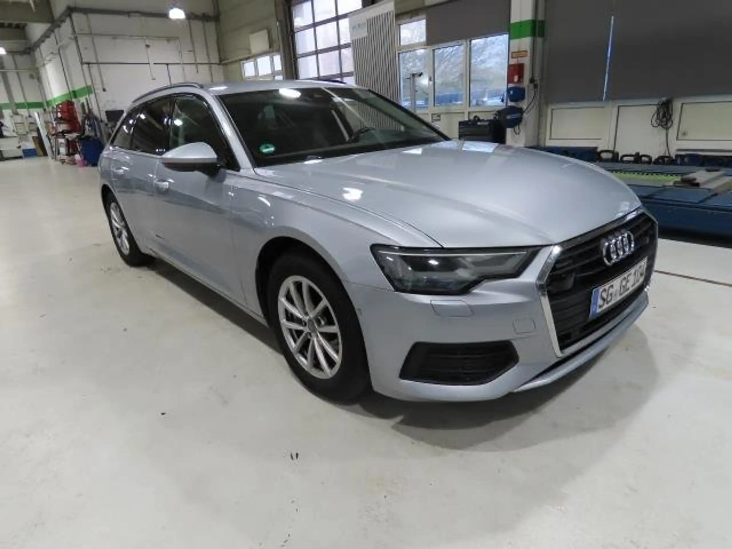 Audi - A6