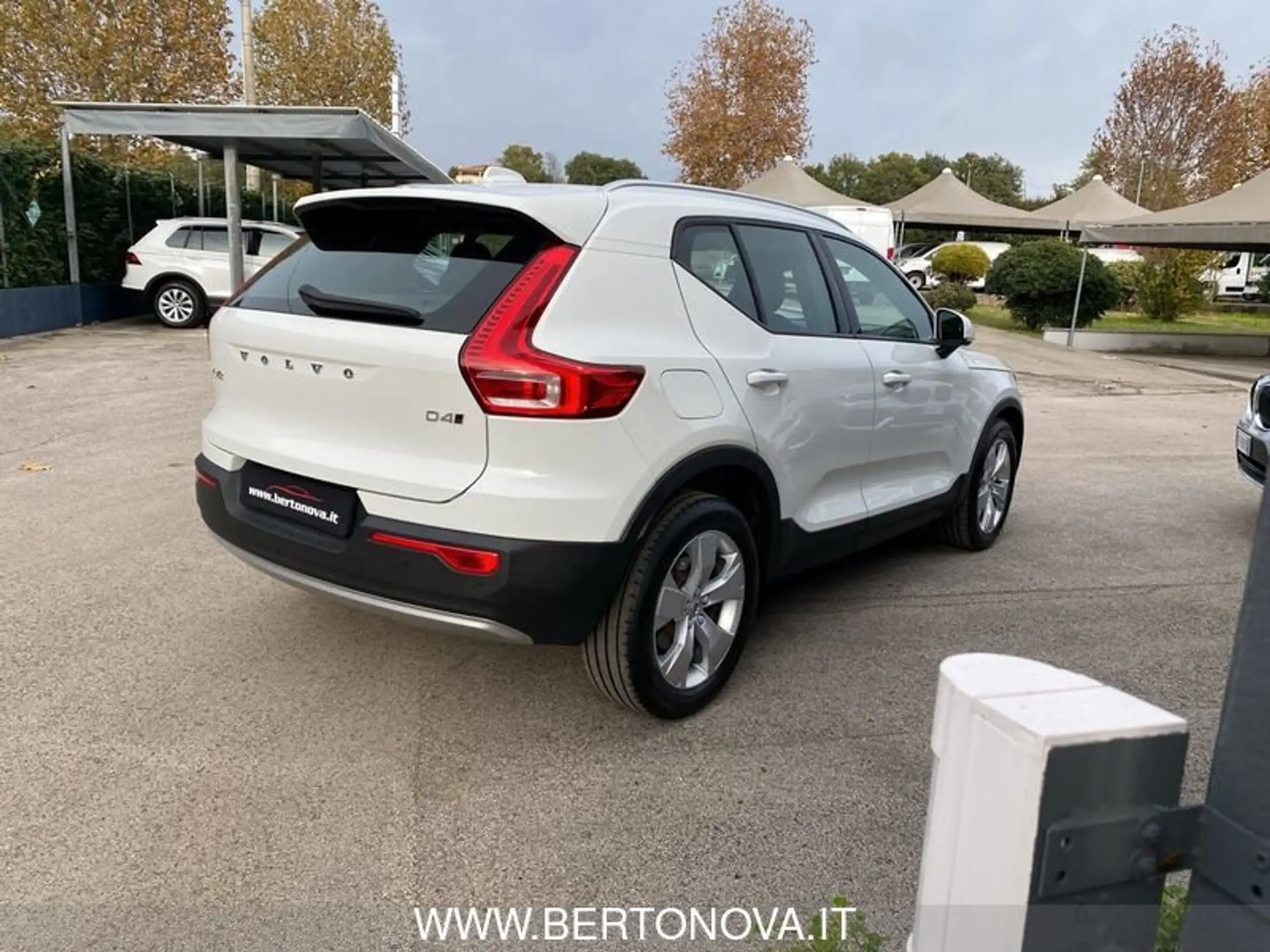 Volvo - XC40