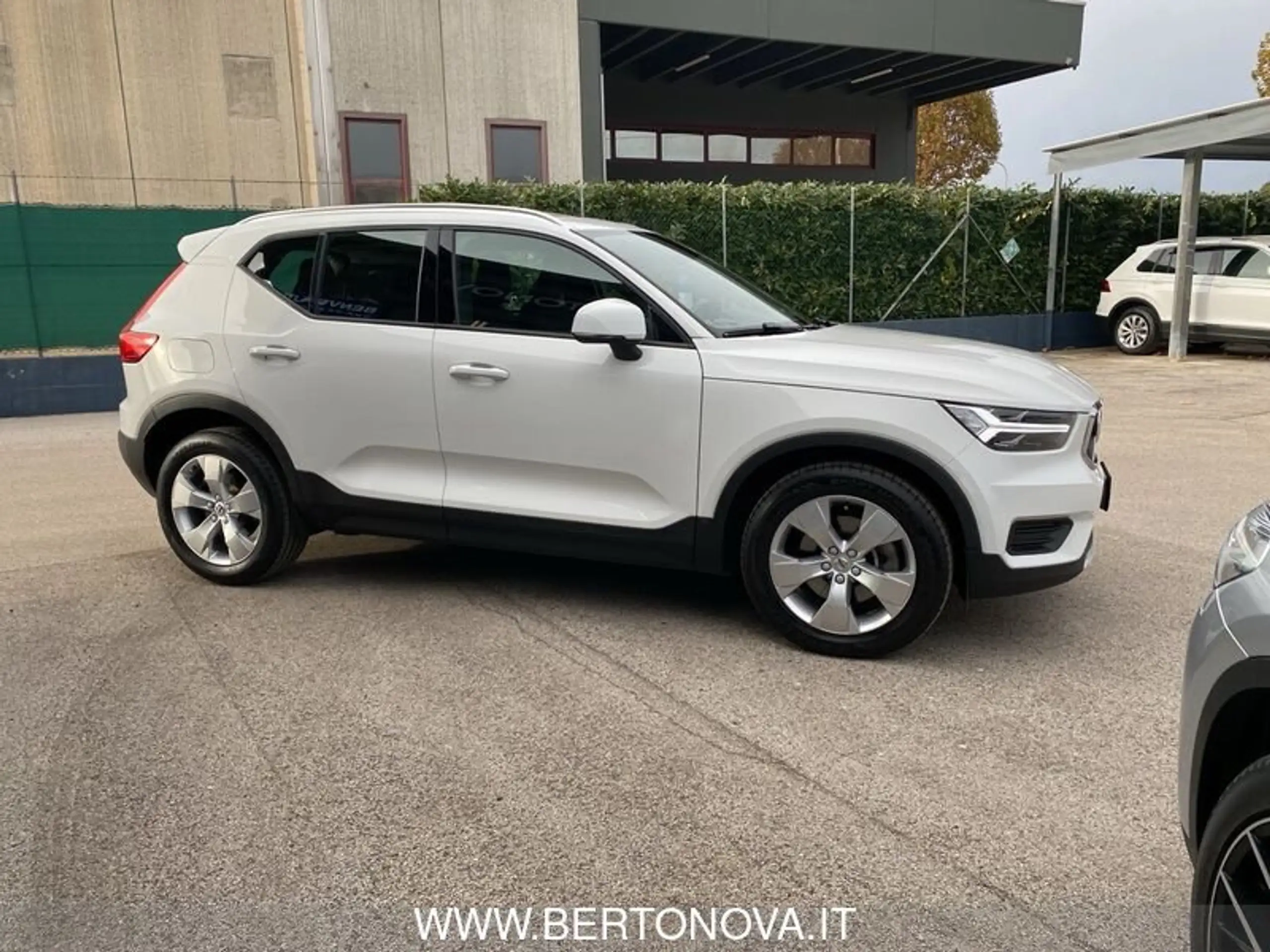 Volvo - XC40