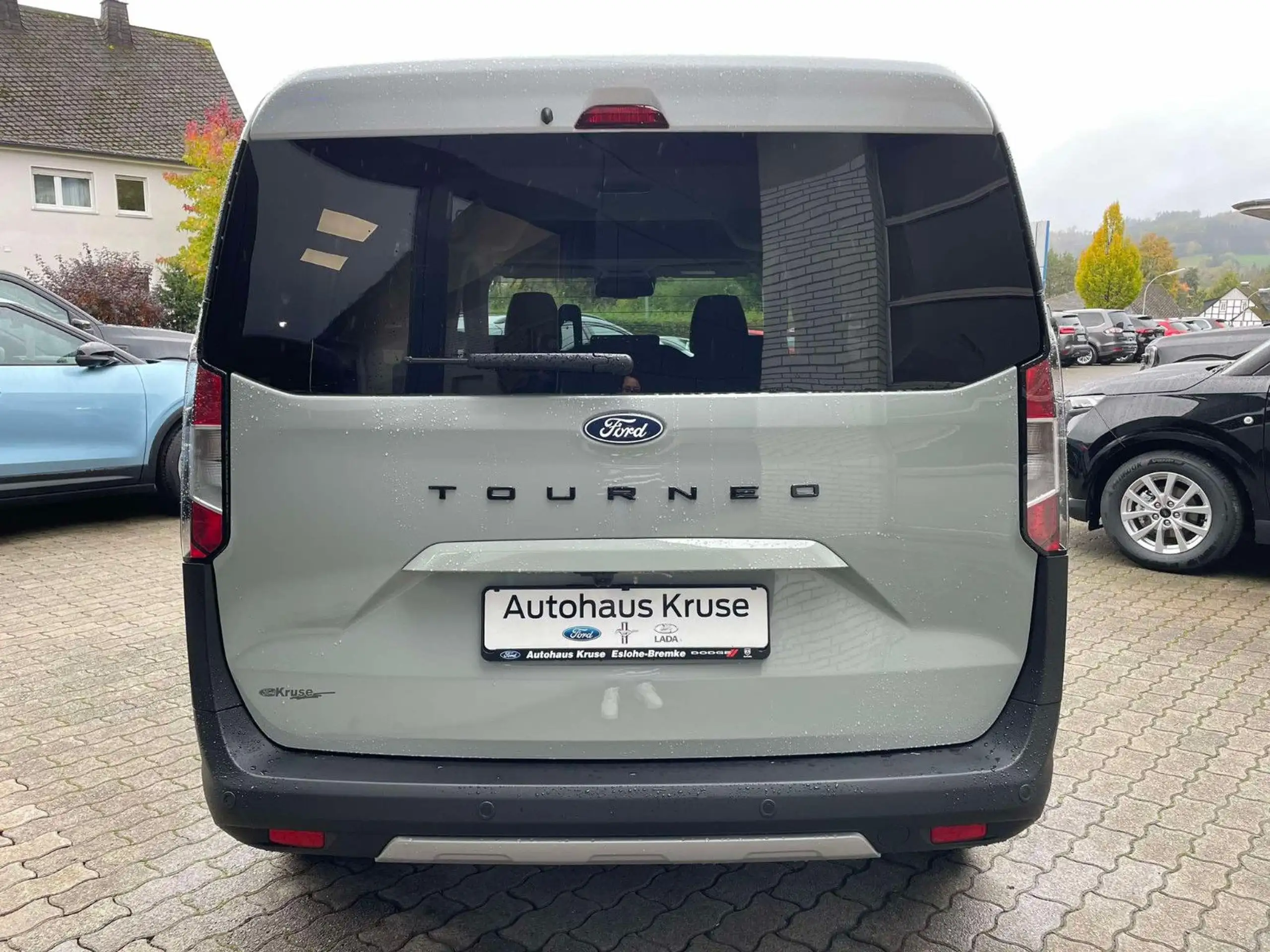 Ford - Tourneo Courier