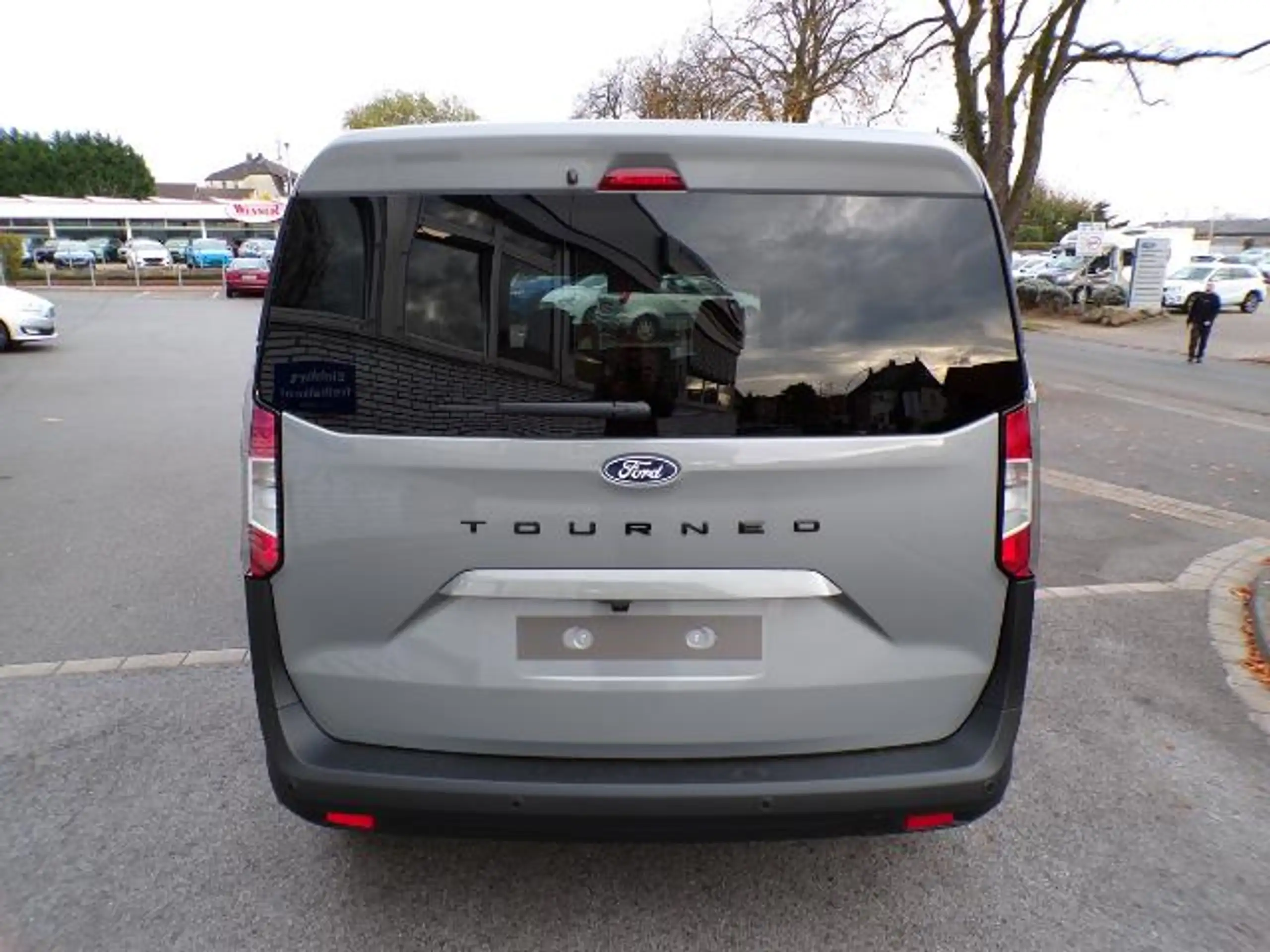 Ford - Tourneo Courier